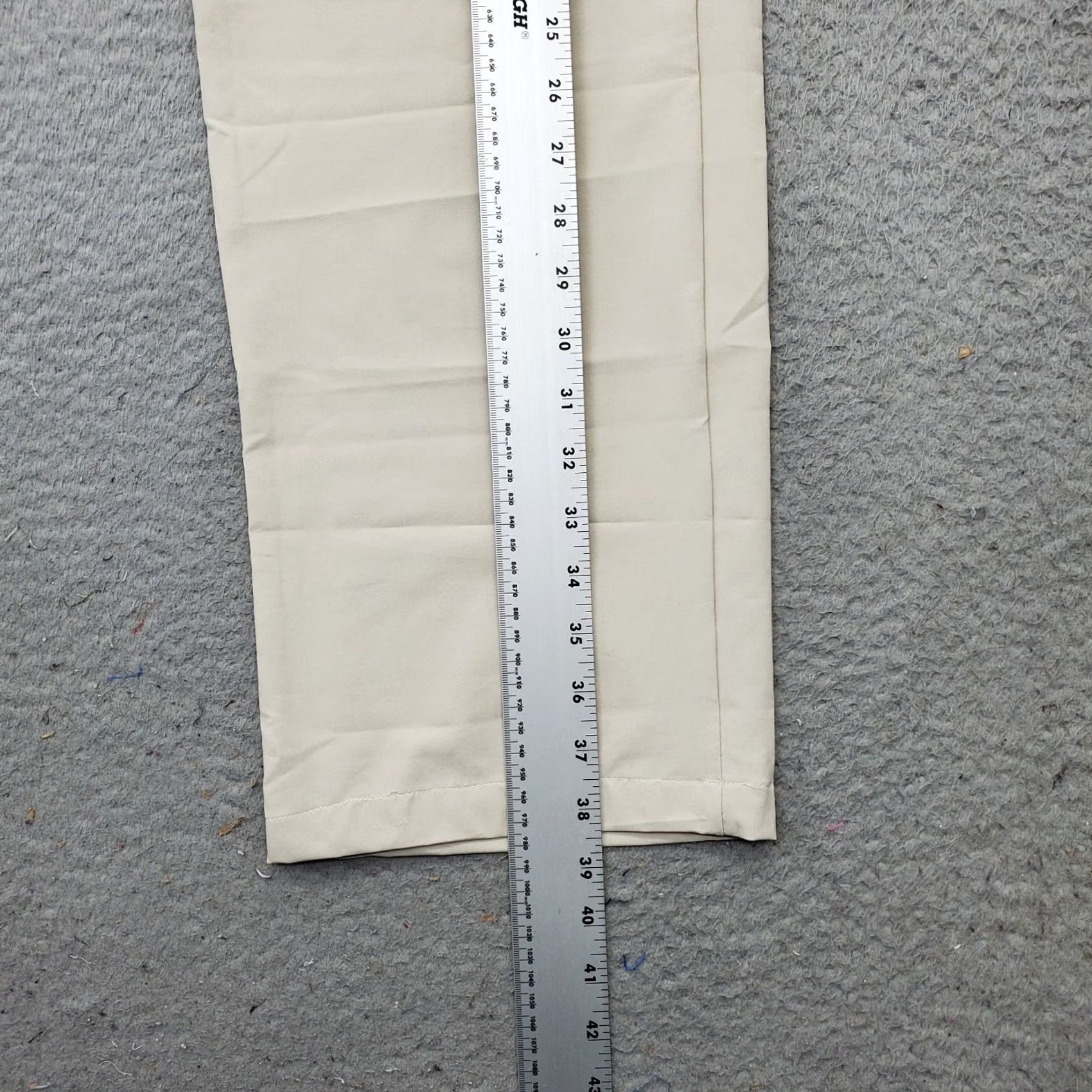 Eddie Bauer Eddie Bauer Womens Size 12 Tan Convertible Zip-Off Pants Chino Straight Leg Measurements 29" Inseam Stretch Pockets Size 34" / US 12 / IT 48 - 3 Thumbnail