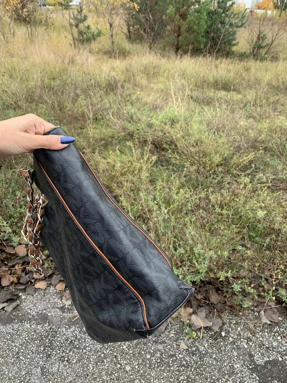 Designer × Michael Kors × Vintage Michael Kors Black Monogram Signature Bag y2k vintage luxury Size ONE SIZE - 5 Thumbnail