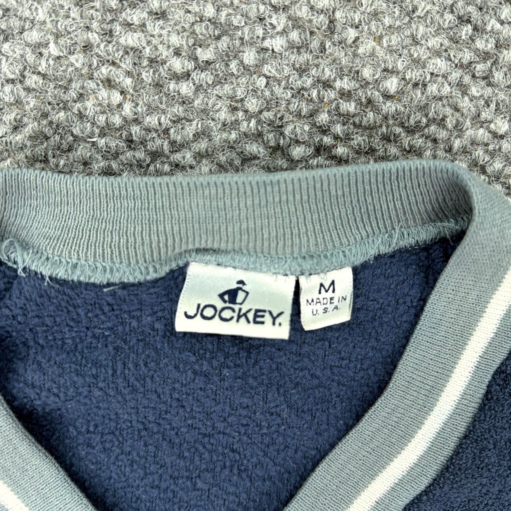 Jockey VINTAGE Jockey Sweatshirt Mens M Blue V Neck Pullover USA Terry Fleece Solid 90s/80s Size US M / EU 48-50 / 2 - 3 Thumbnail