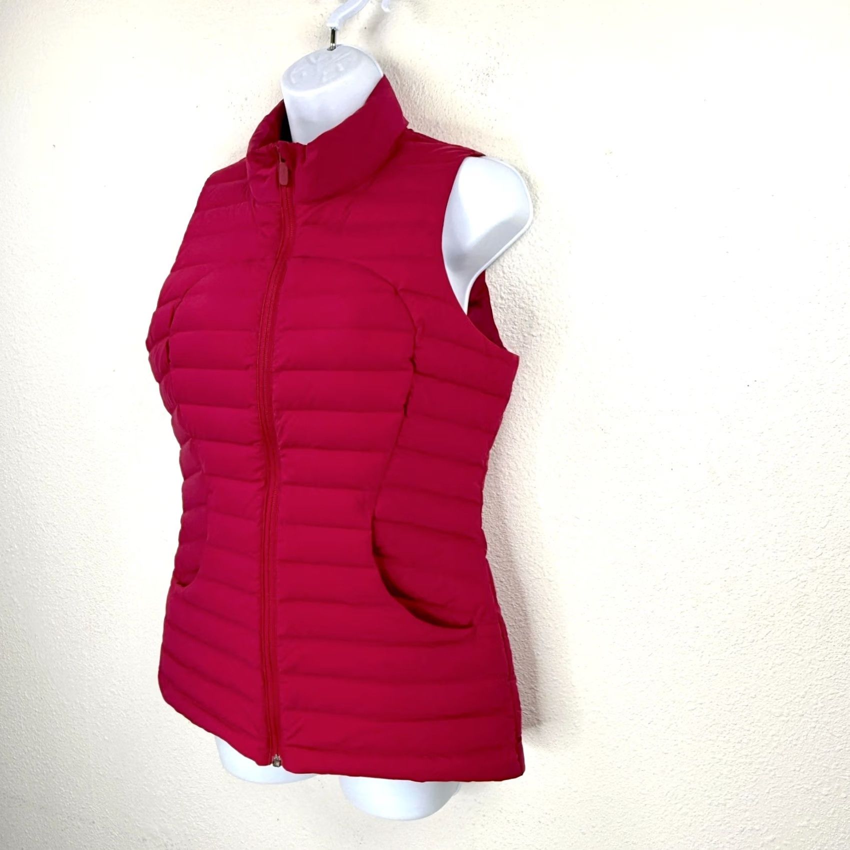 Lululemon VINTAGE Lululemon Define Vest Womens 6 Pink Down Full Zip Workout Gym Athletic Winter Fall Spring Sleeveless Mid-Length Jacket/Coat Womens Size M / US 6-8 / IT 42-44 - 2 Thumbnail