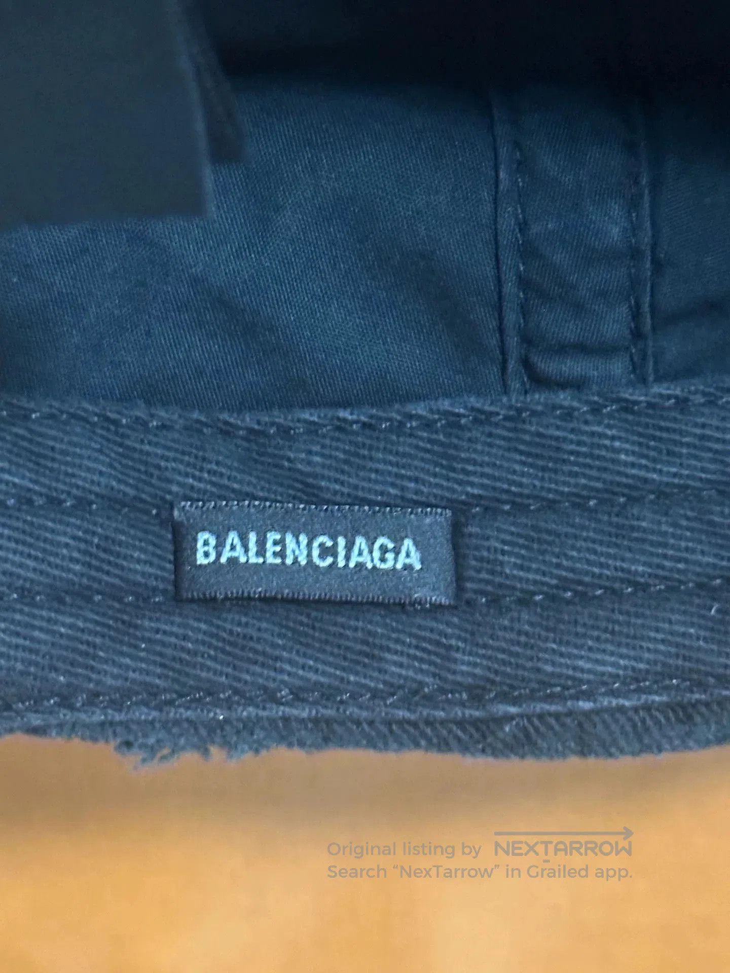 Balenciaga black red distressed duckbill cap. Size ONE SIZE - 6 Thumbnail
