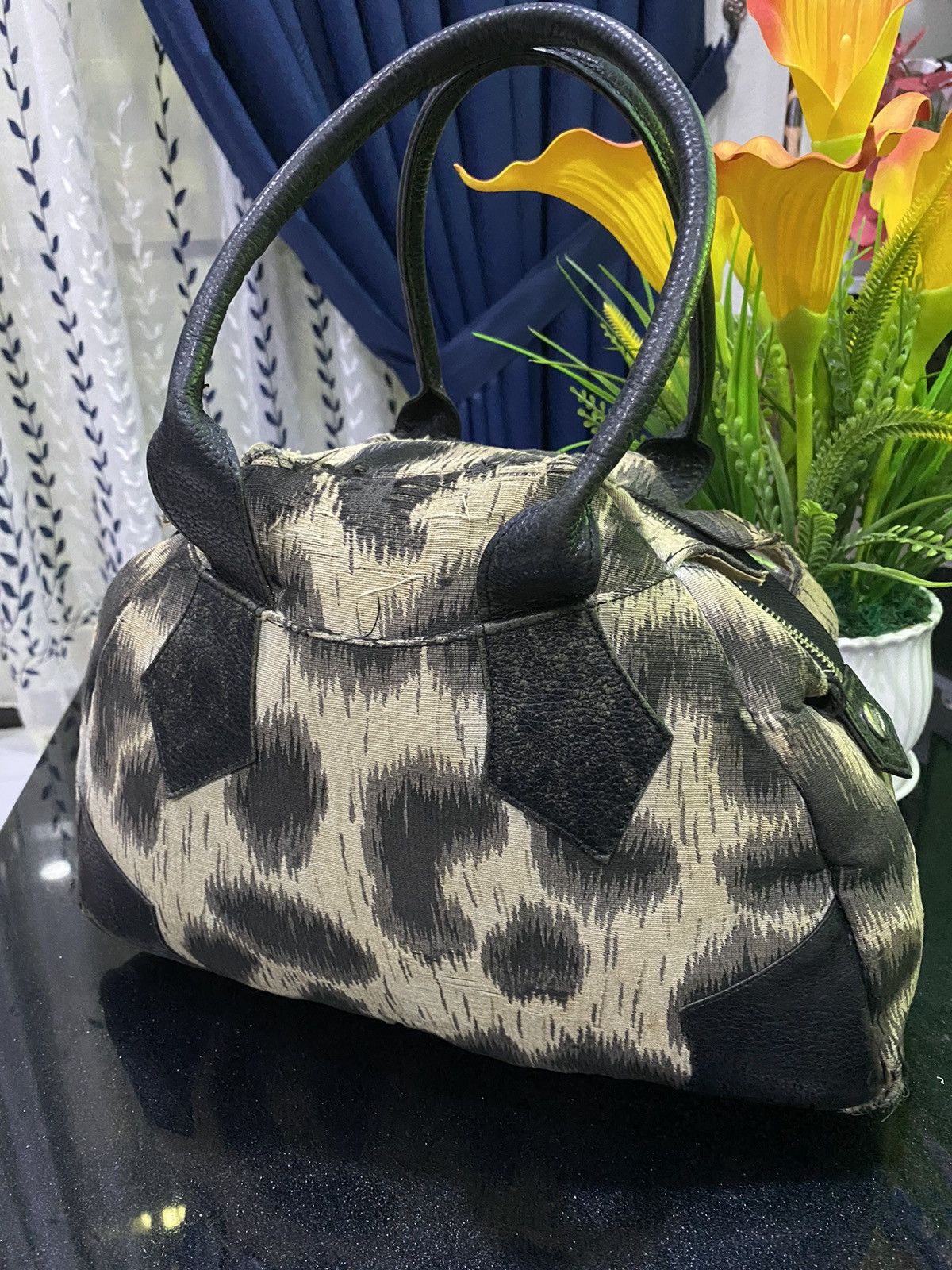 Vintage × Vivienne Westwood Vivienne Westwood Leopard Handbag Size ONE SIZE - 2 Thumbnail