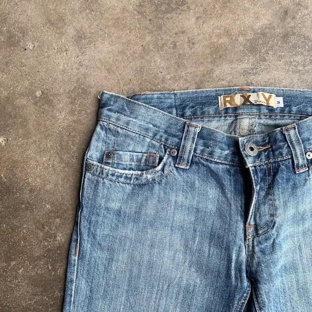 Vintage Vintage Roxy Jeans Ripped Denim Ankle Pants Waist 30 Size US 30 / EU 46 - 8 Thumbnail