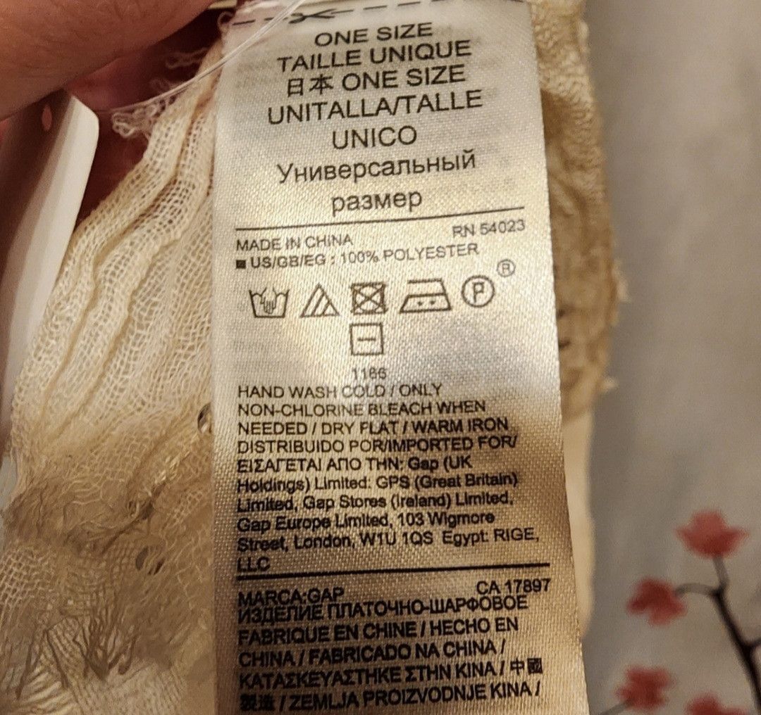 Gap NWT GAP Women's Off White Cream Silver Sequin Scarf 37X40" Size ONE SIZE - 3 Thumbnail