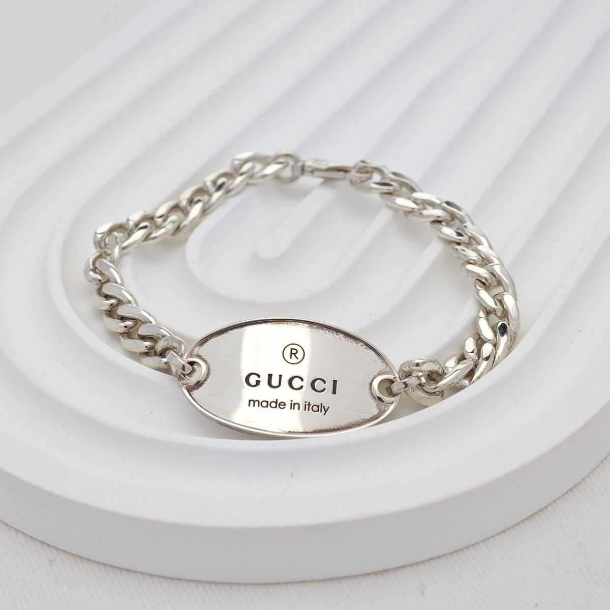 Gucci Gucci Trademark Chain Silver Bracelet with Tag Size ONE SIZE - 1 Thumbnail
