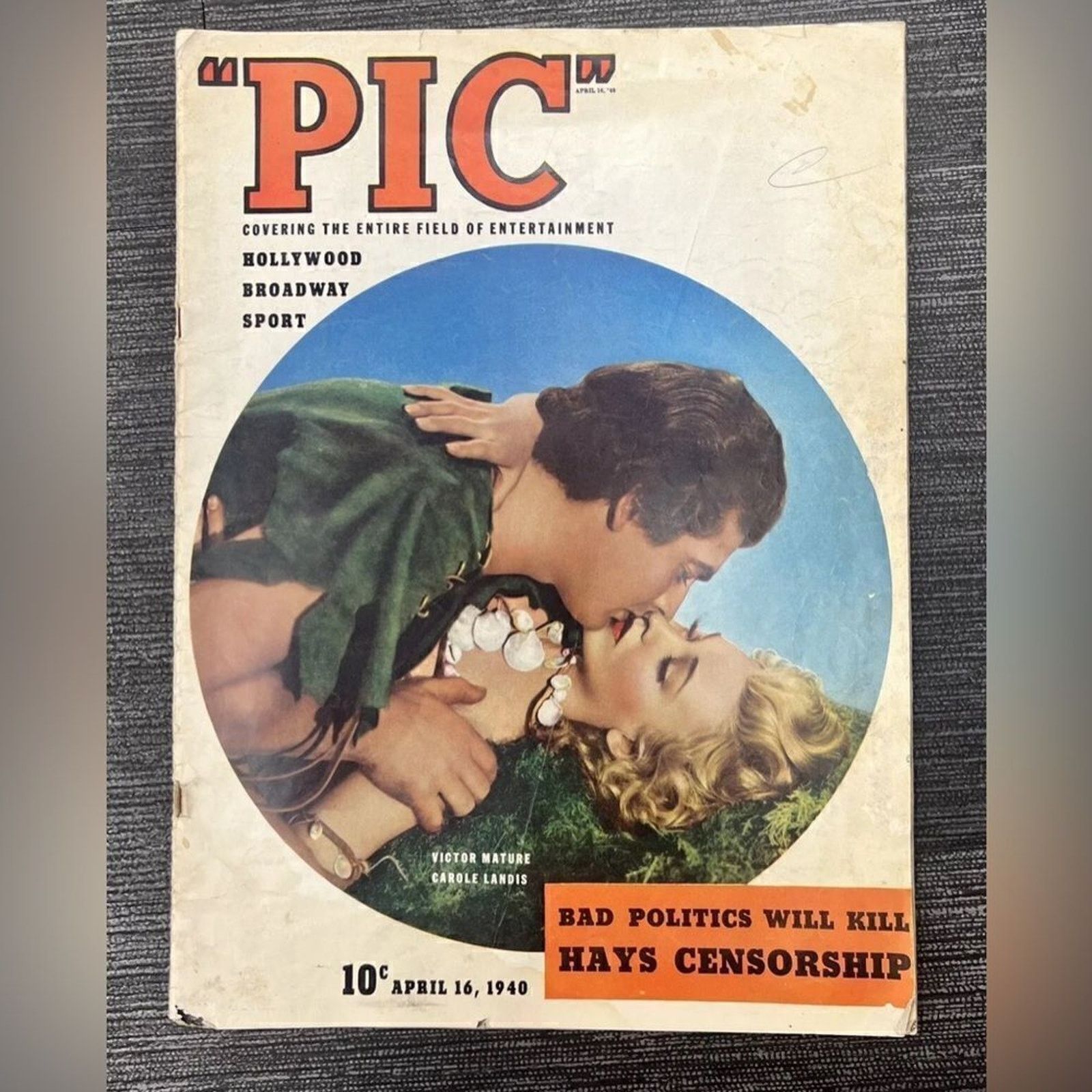 PICARD Vintage PIC Magazine - April 16, 1940 - Collectible Size ONE SIZE - 1 Thumbnail