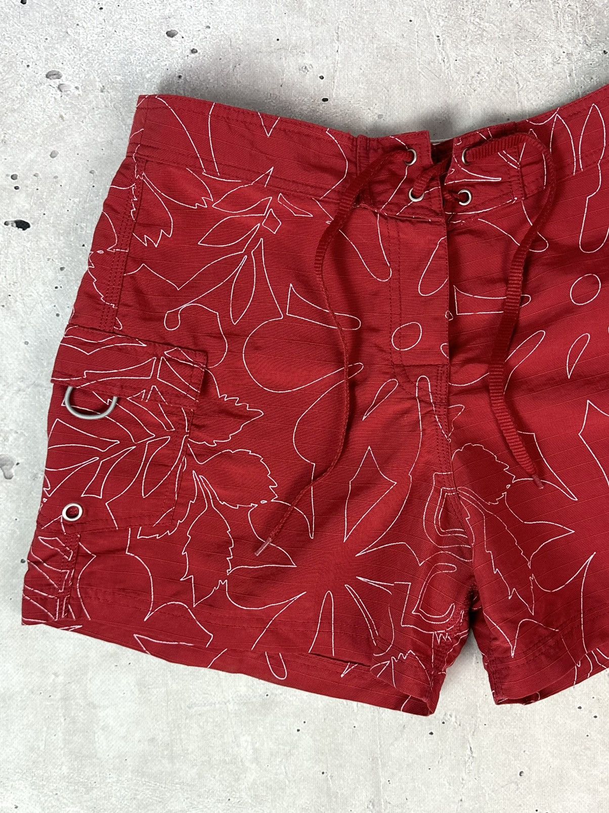 Stussy Vintage Stussy Red Nylon Floral Logo Pockets Shorts Size US 32 / EU 48 - 2 Thumbnail