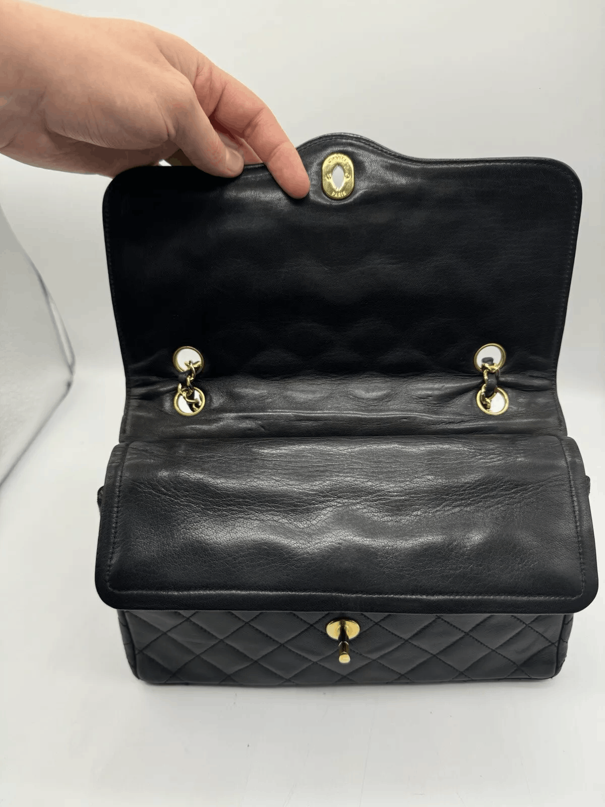 Chanel CHANEL MATRASSE Shoulder Bag Lambskin Paris Limited Edition Size ONE SIZE - 9 Thumbnail
