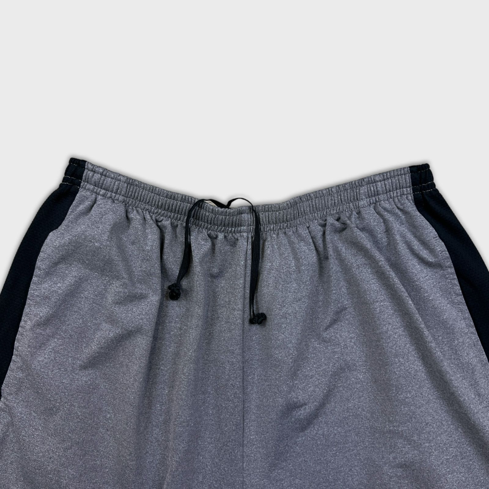 Nike × Vintage Vintage Nike Team Sports Shorts Swoosh Dri Fit Pocketed 90s Size US 30 / EU 46 - 2 Thumbnail