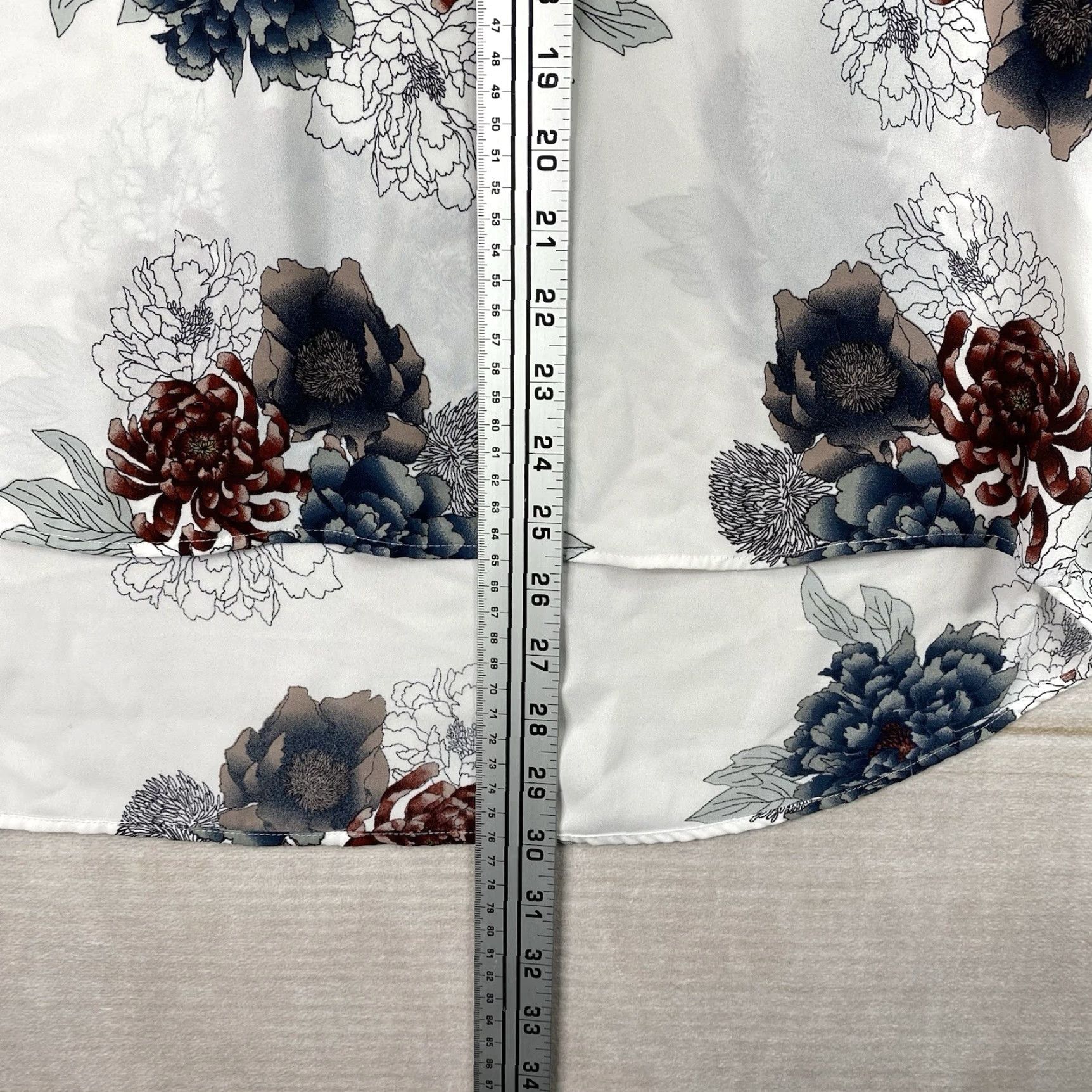 Vintage Daniel Rainn Top Womens XXL White Floral Roll Tab Sleeve Boho Flowy Size XXL / US 16-18 / IT 52-54 - 7 Thumbnail