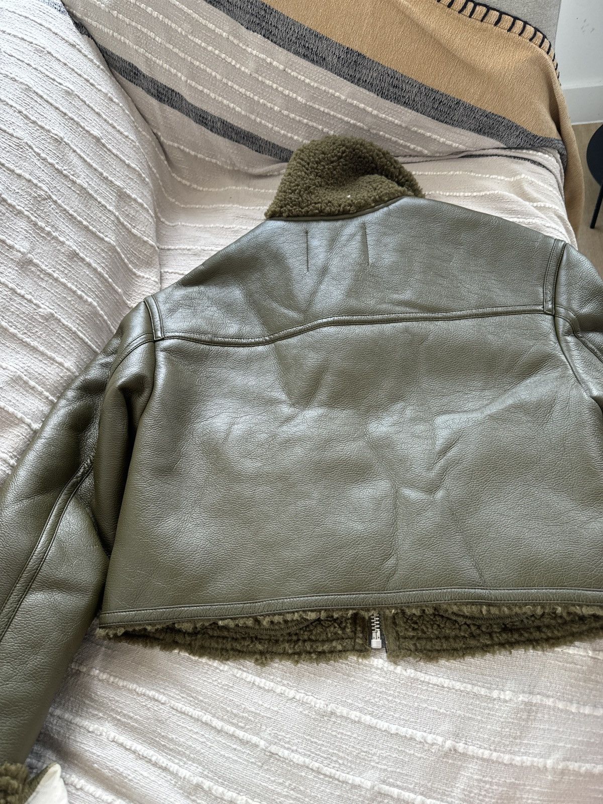 Bershka Brand-new eco-friendly fur sample garment Size S / US 4 / IT 40 - 1 Thumbnail