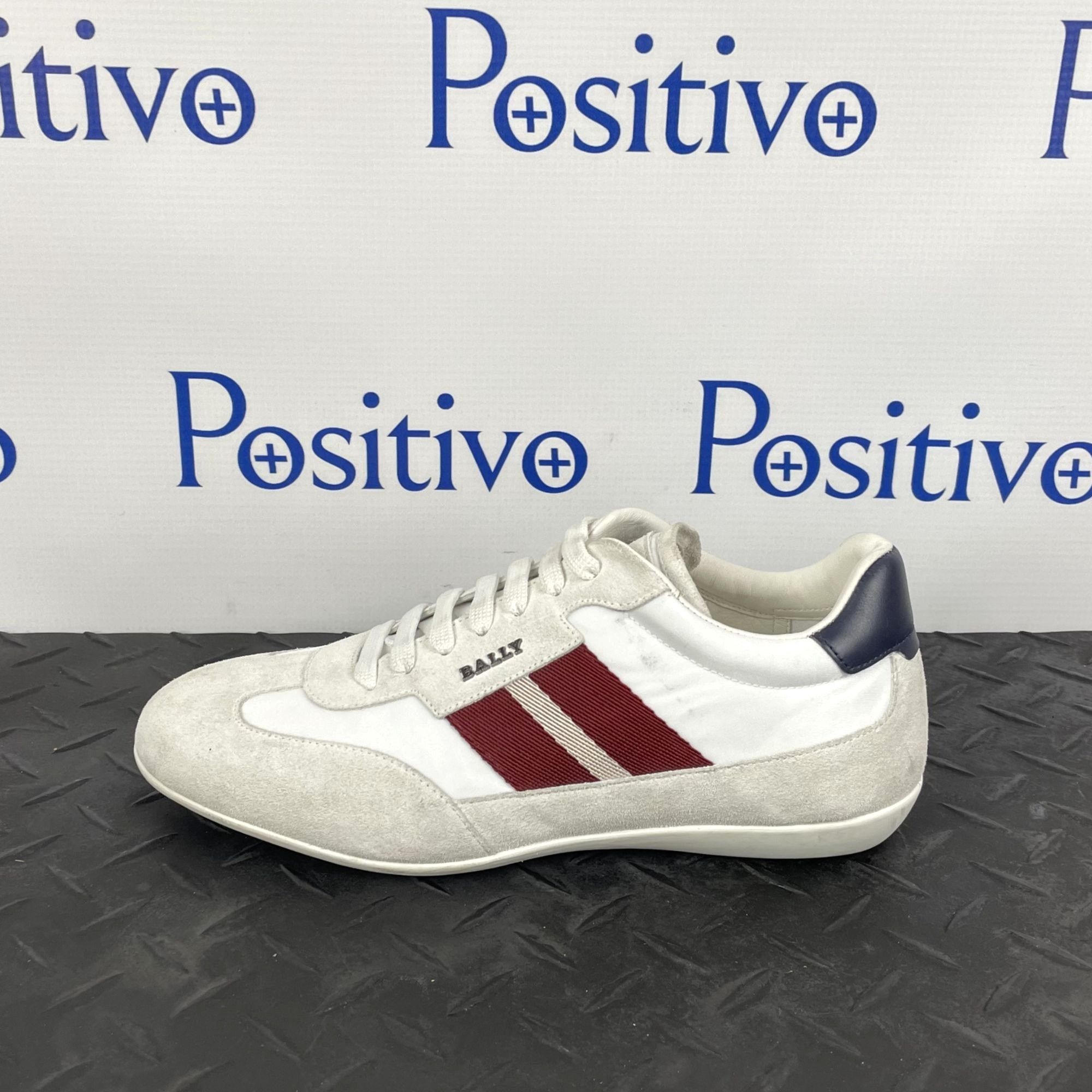 Bally Haldin White Suede Low Top Sneakers US 6 w/ Defect