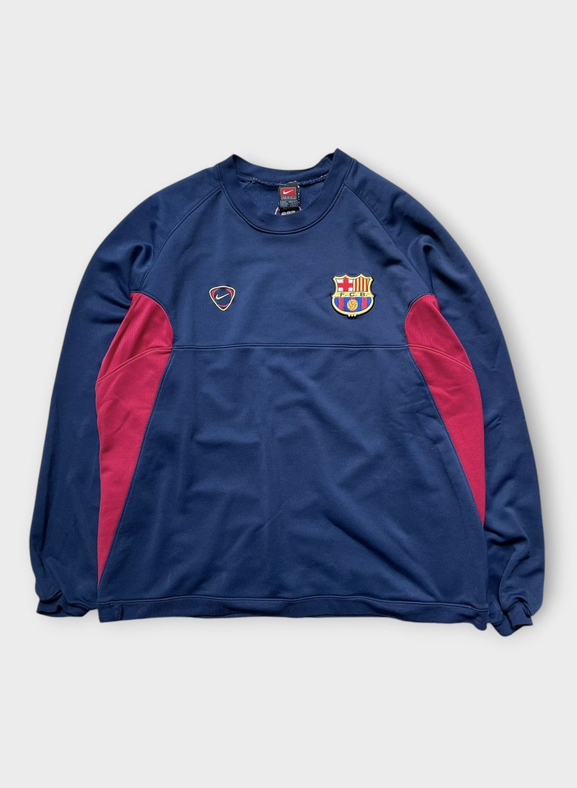 Nike Vintage Barcelona Nike Sweater 2000 2001 Size US XL / EU 56 / 4 - 1 Thumbnail