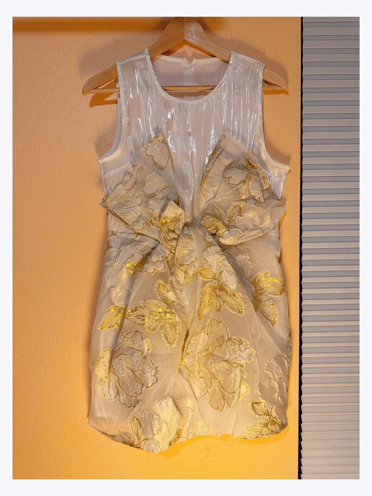 Other Romantic White Textured Floral Mini Dress – Size S/M Size M / US 6-8 / IT 42-44 - 2 Thumbnail