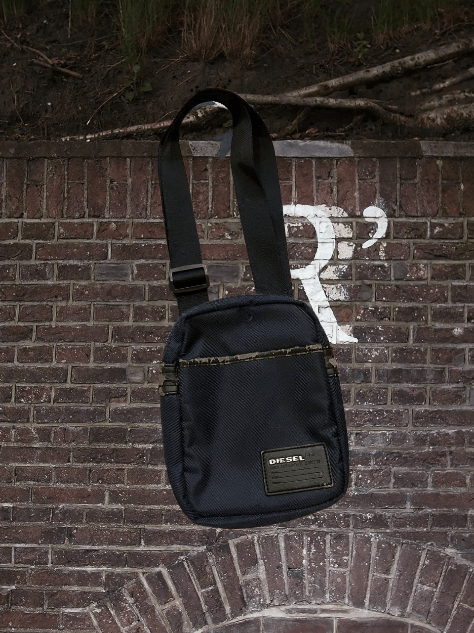 Diesel Bags Diesel logo Vintage Streetwear Y2K Size ONE SIZE - 1 Thumbnail