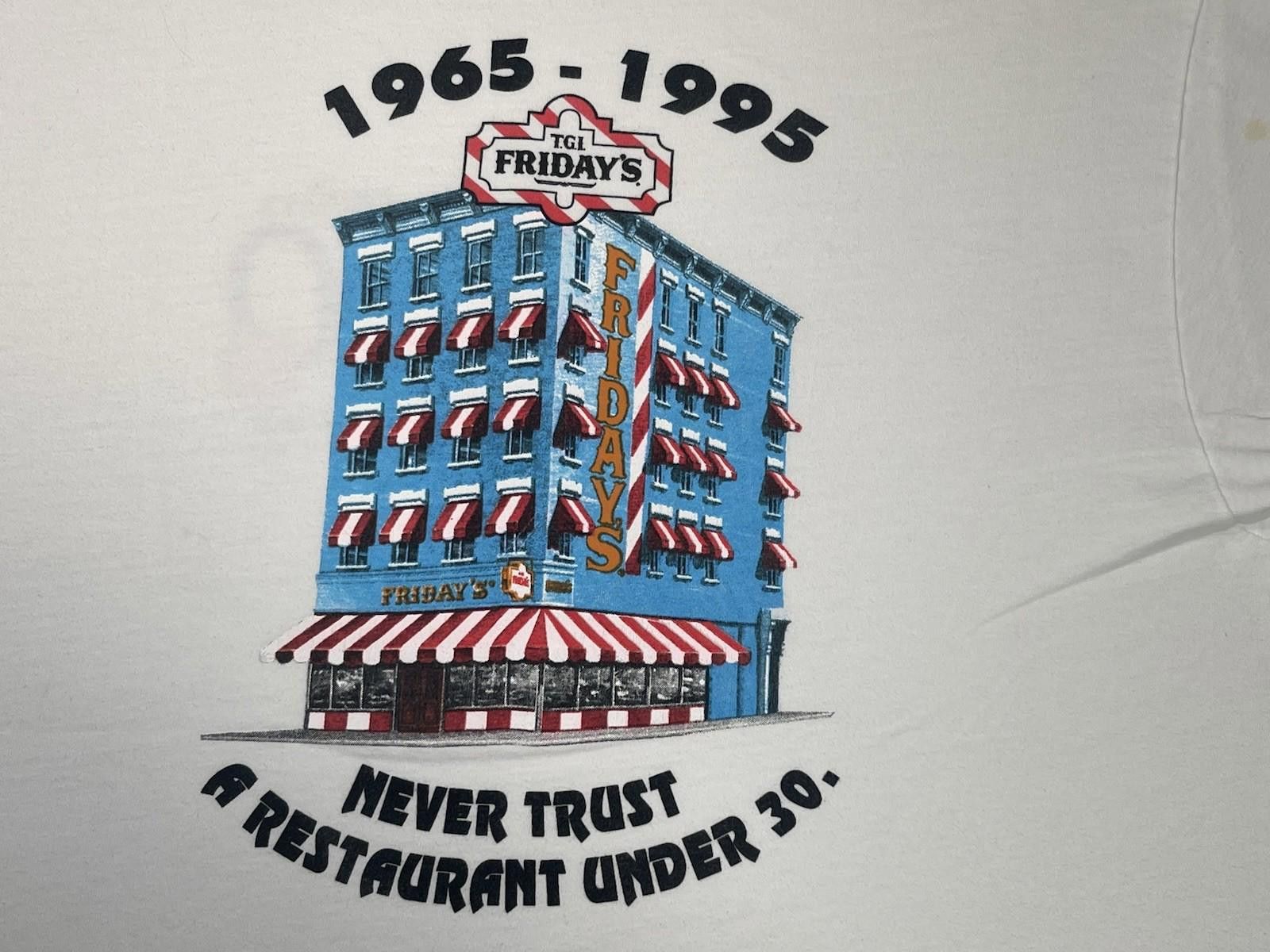 Hanes 1995 TGI Fridays 30th Anniversary Tallahassee Hanes TShirt L Size US L / EU 52-54 / 3 - 6 Thumbnail