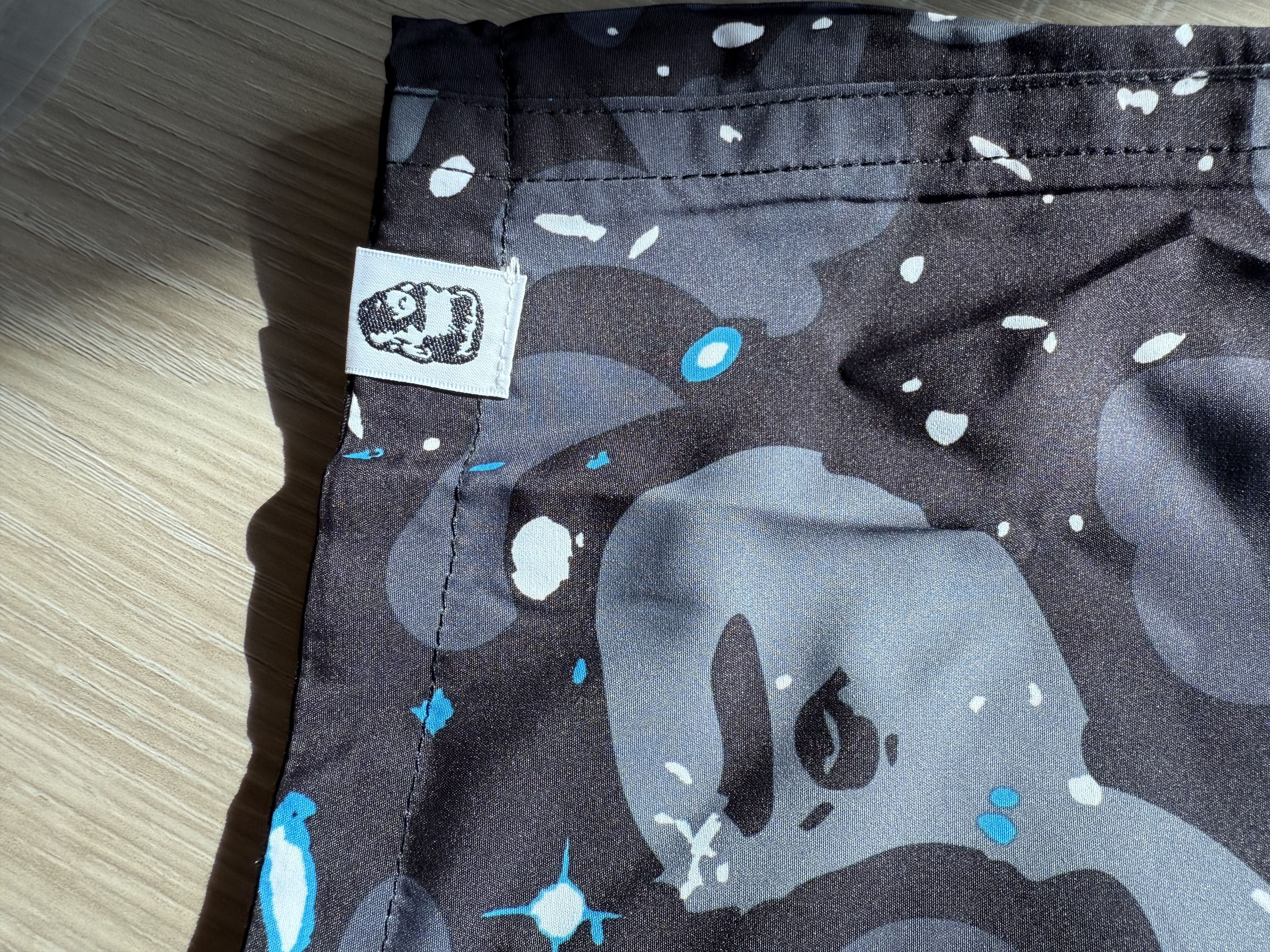 Bape A Bathing Ape Men's Space Camo Shark Reversible Shorts Size US 33 - 10 Thumbnail