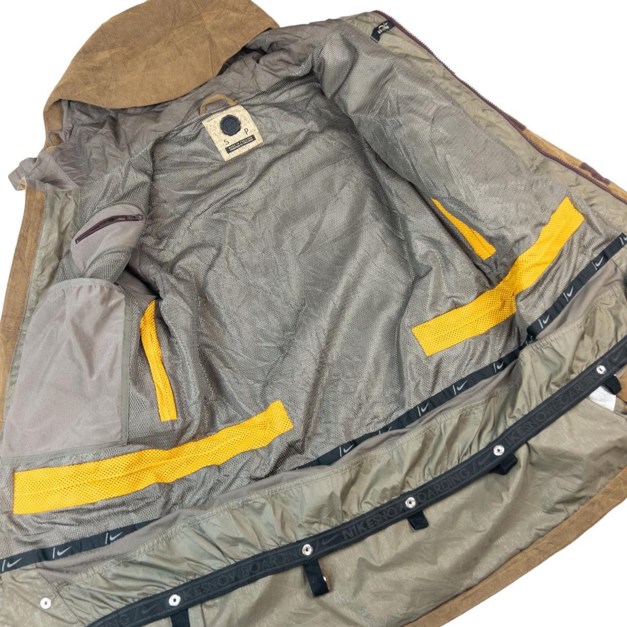 Nike Vintage Nike Zip Up Snowboarding Jacket Size M Size US M / EU 48-50 / 2 - 4 Thumbnail