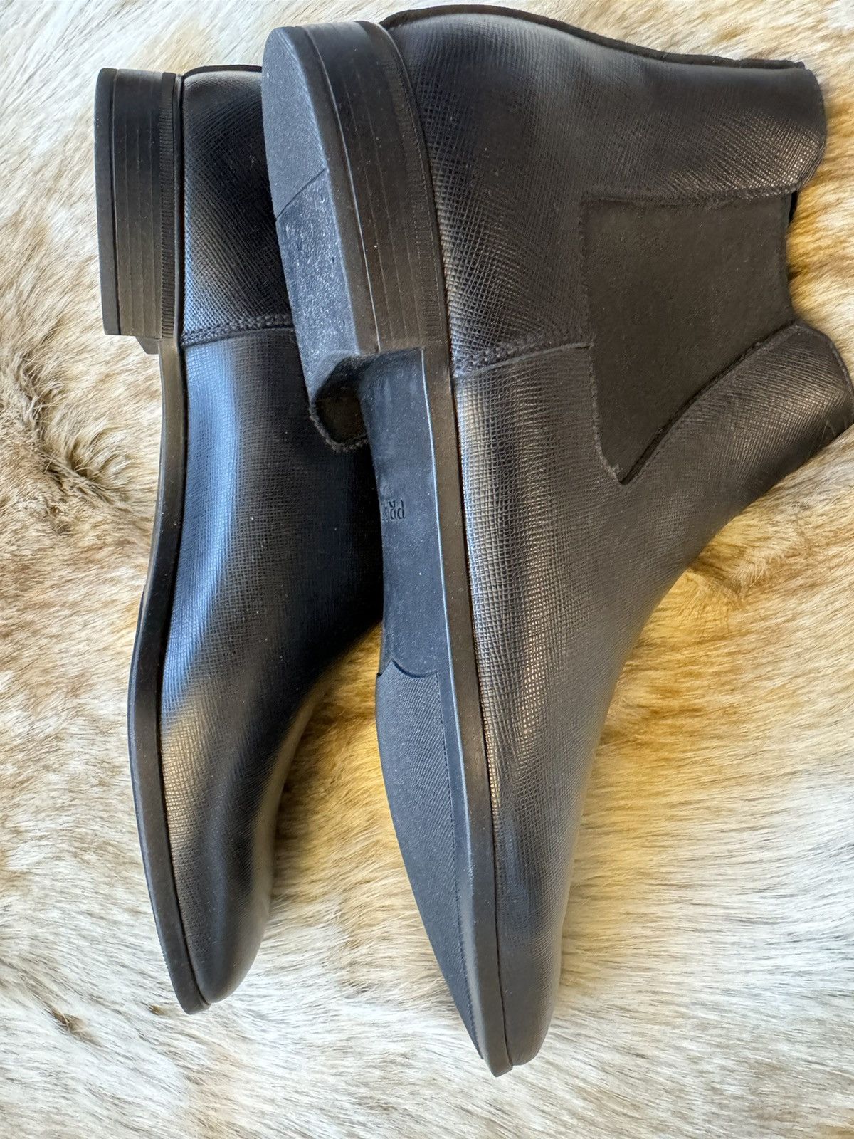 Saffiano leather Chelsea boot