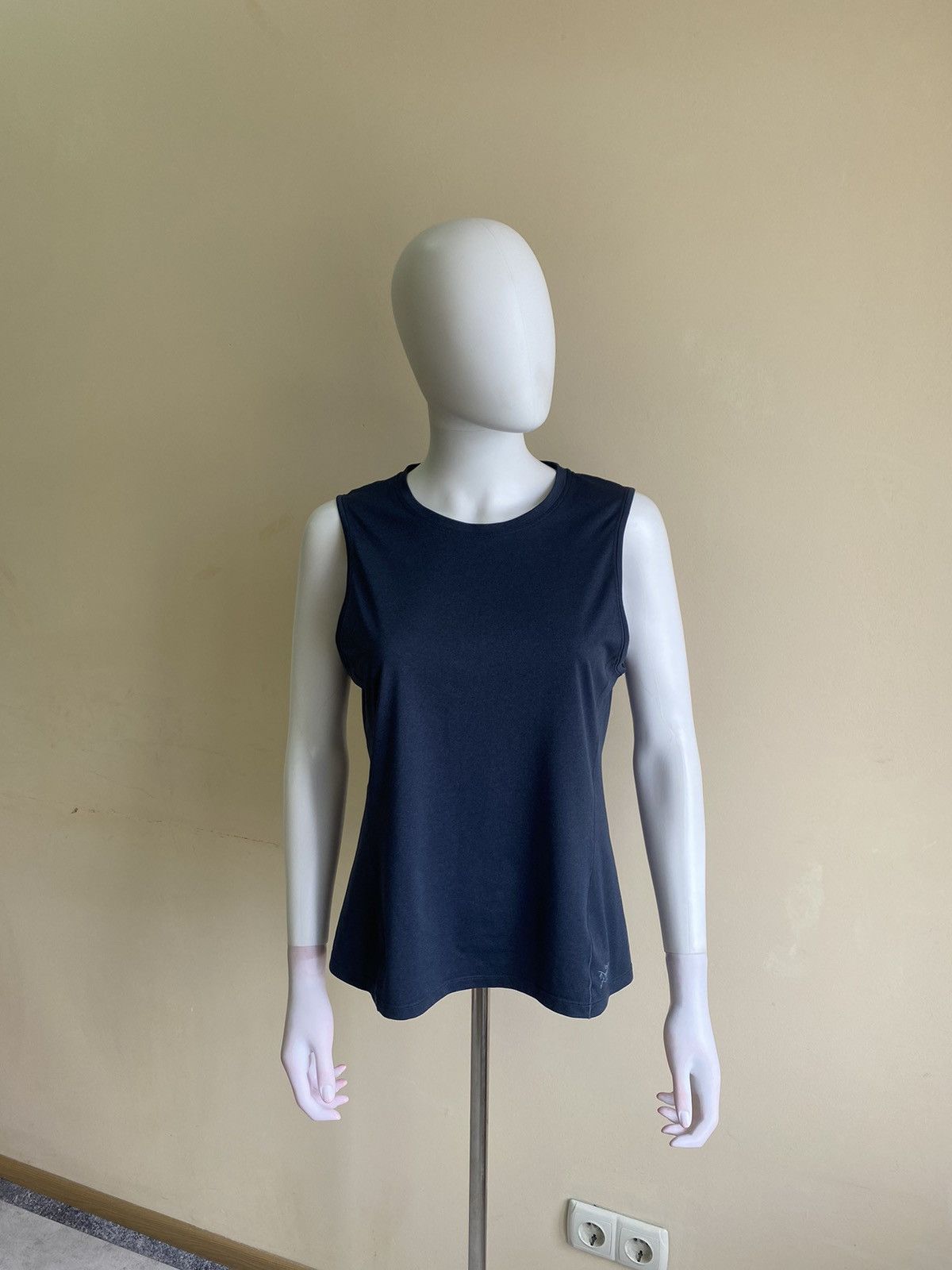 Arc'teryx Arcteryx Womens Blue Sleeveless Top Size S Size S / US 4 / IT 40 - 2 Thumbnail