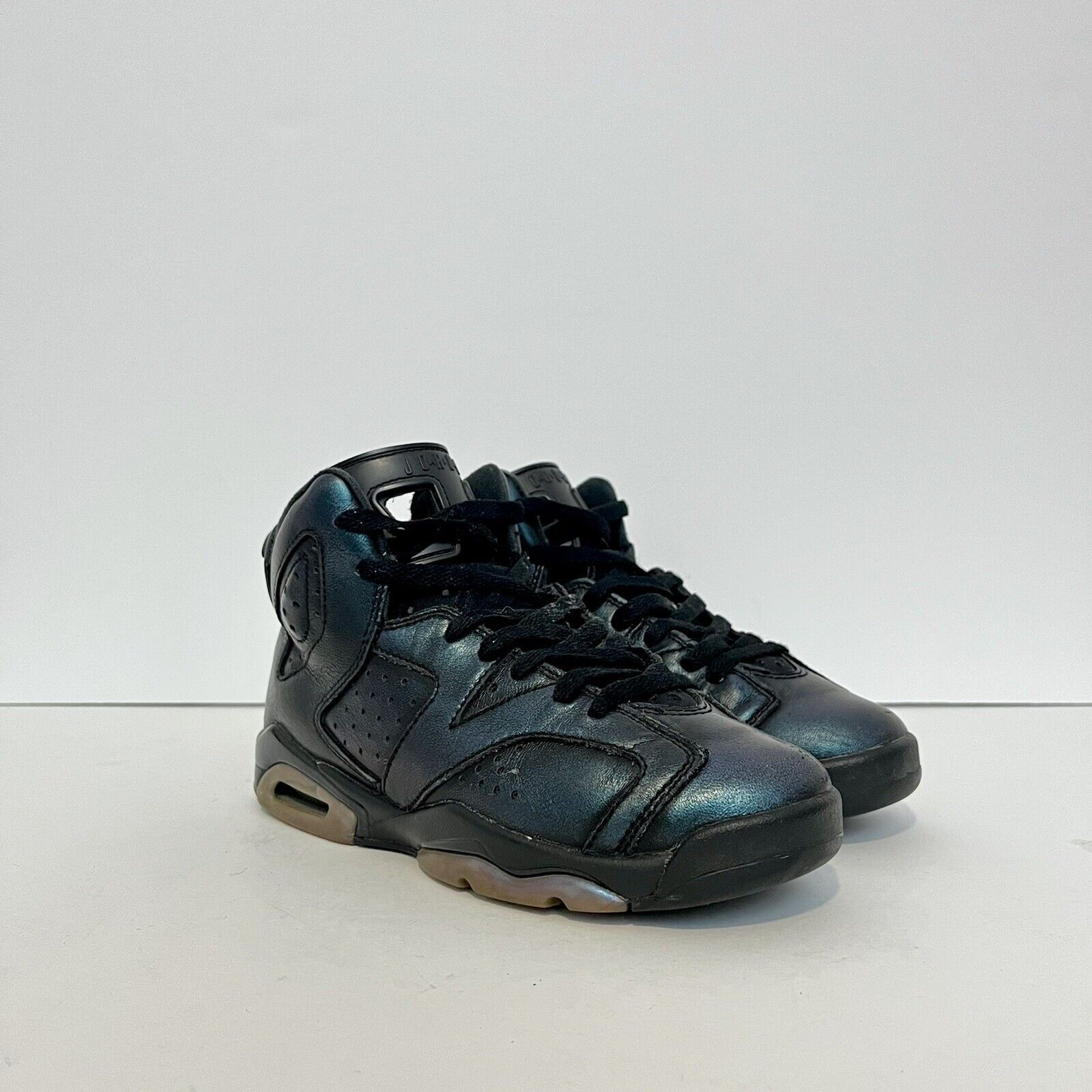Jordan Brand 2016 Air Jordan Retro VI 6 Chameleon 907960-015 Sz 4.5Y Size US 6 / IT 36 - 3 Thumbnail