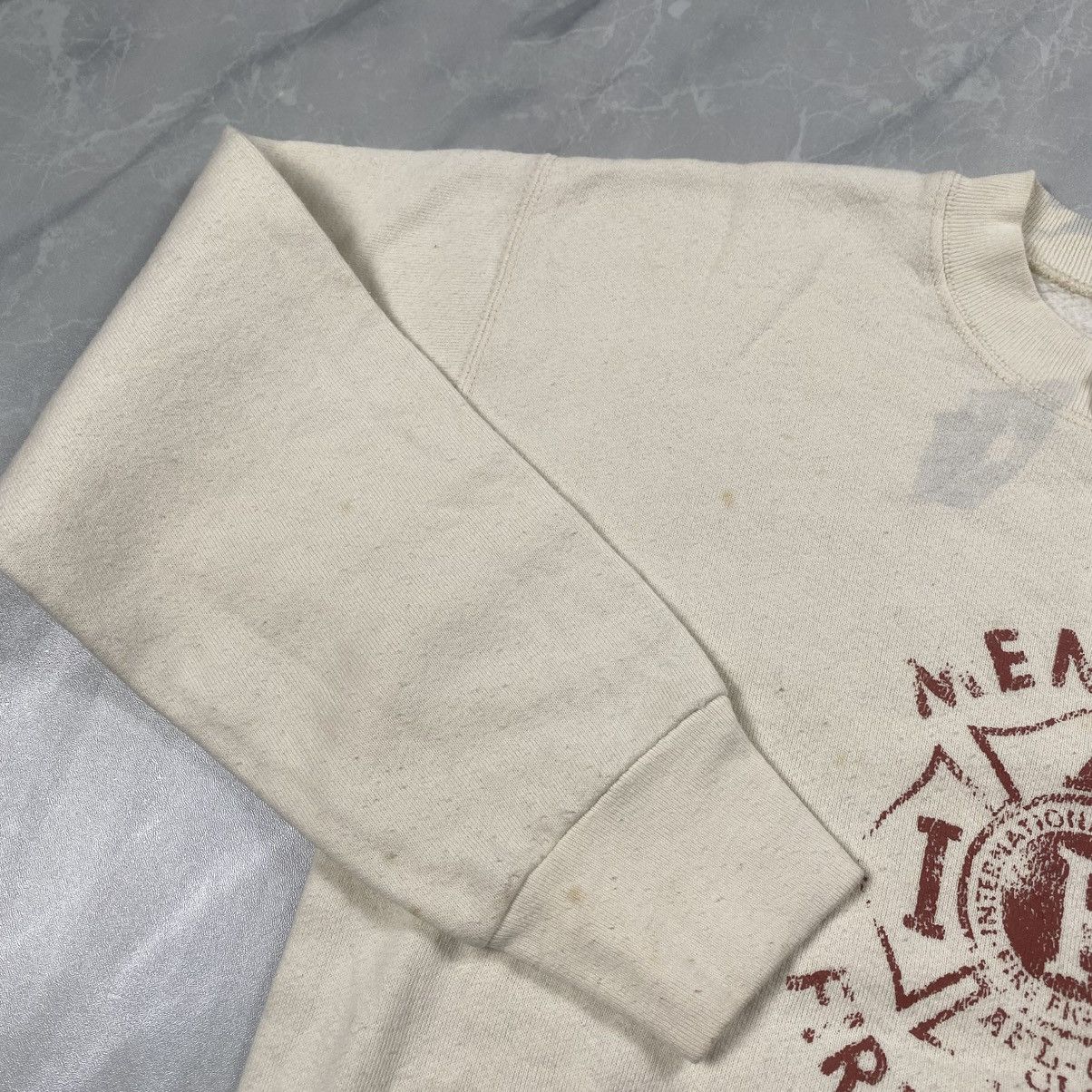 Fruit Of The Loom Vintage 90s Memphis Firefighter Finalist IOWA Crewneck Size S / US 4 / IT 40 - 7 Thumbnail