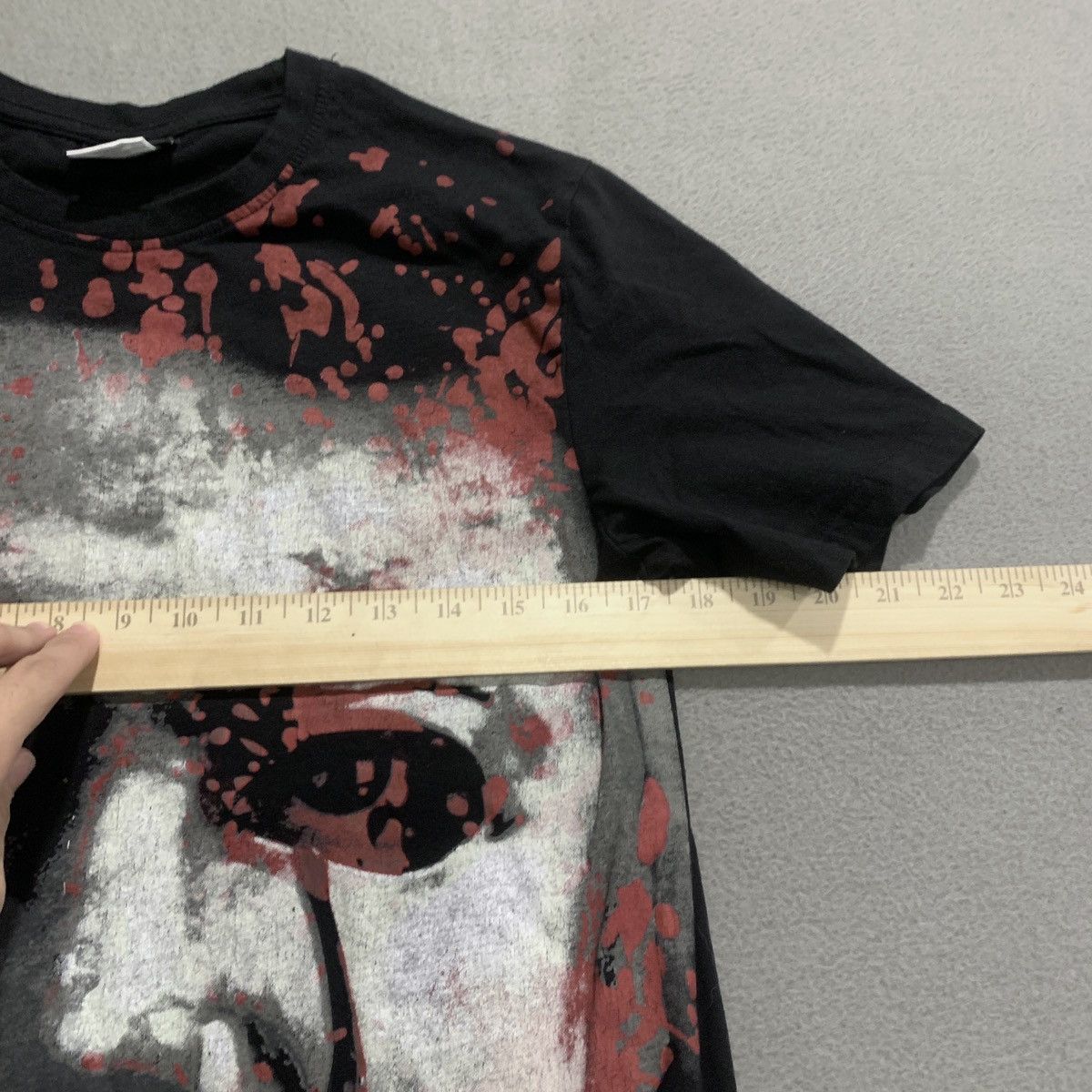 Universal Studios Halloween 2 Michael Myers Graphic Tee Size Small Black Size US S / EU 44-46 / 1 - 10 Thumbnail