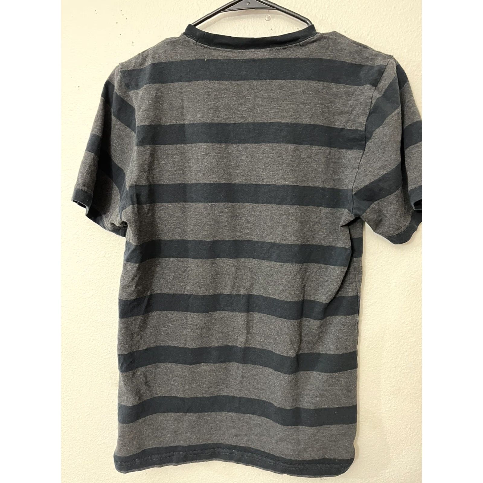 Nike Nike Dri-Fit Men's Medium M Striped Tee Shirt With Pocket Black Gray Shirt Tee Dri-Fit Nike Size US M / EU 48-50 / 2 - 4 Thumbnail