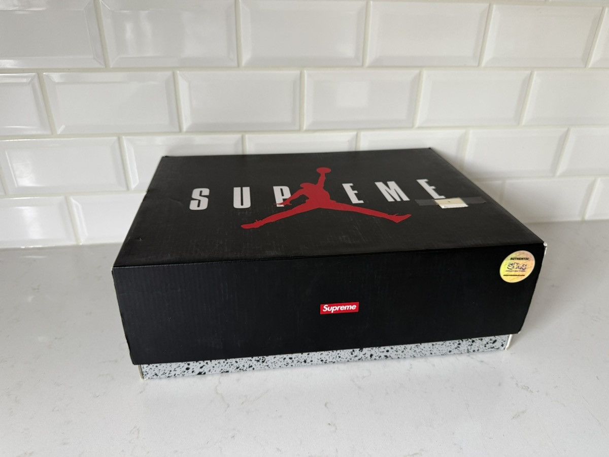 Jordan Brand × Supreme Air Jordan 5 Supreme Size US 9 / EU 42 - 12 Thumbnail
