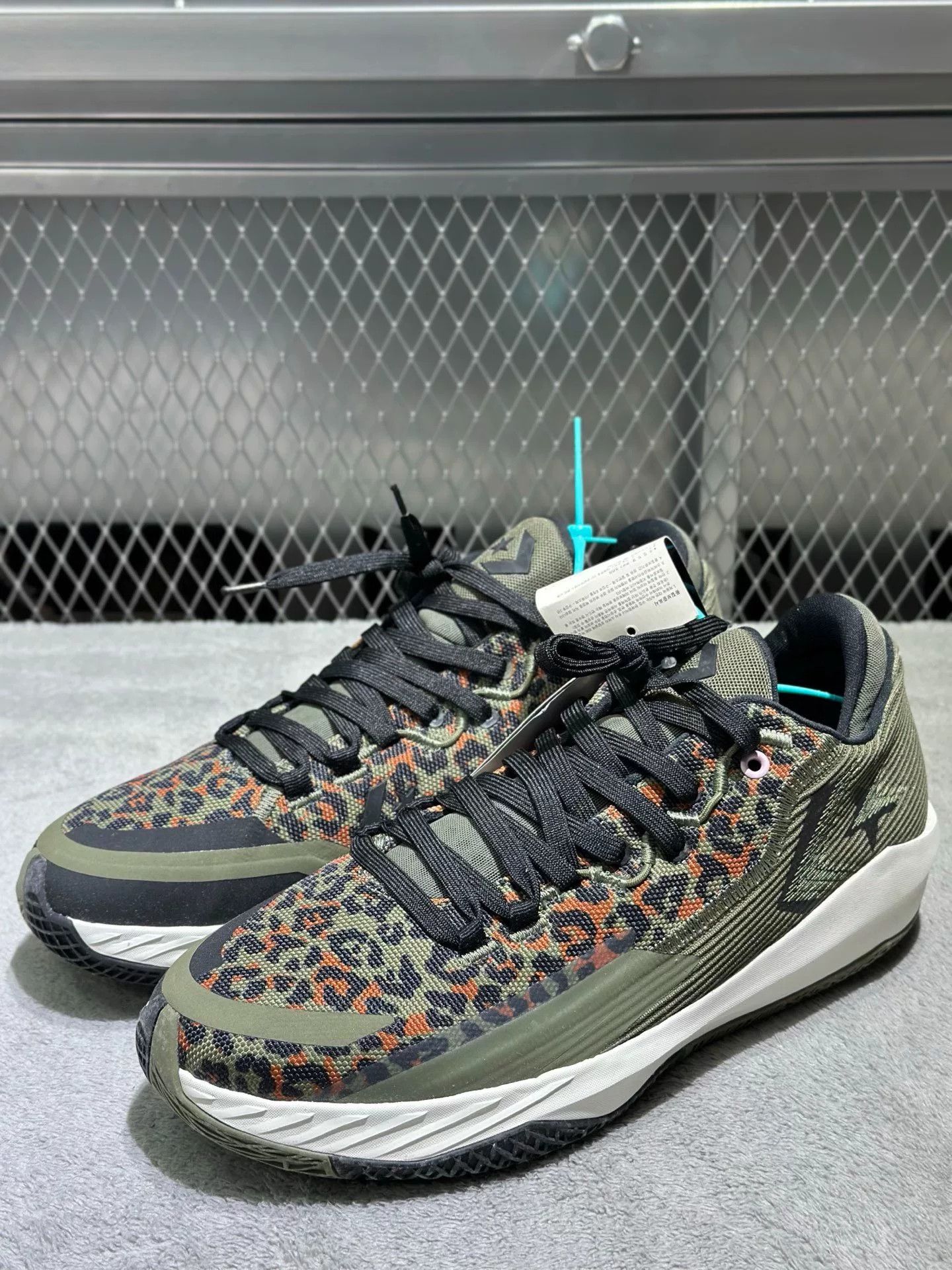 Converse Converse Green Lowtop Sneakers 44.5 Men Size US 11 / EU 44 - 1 Thumbnail
