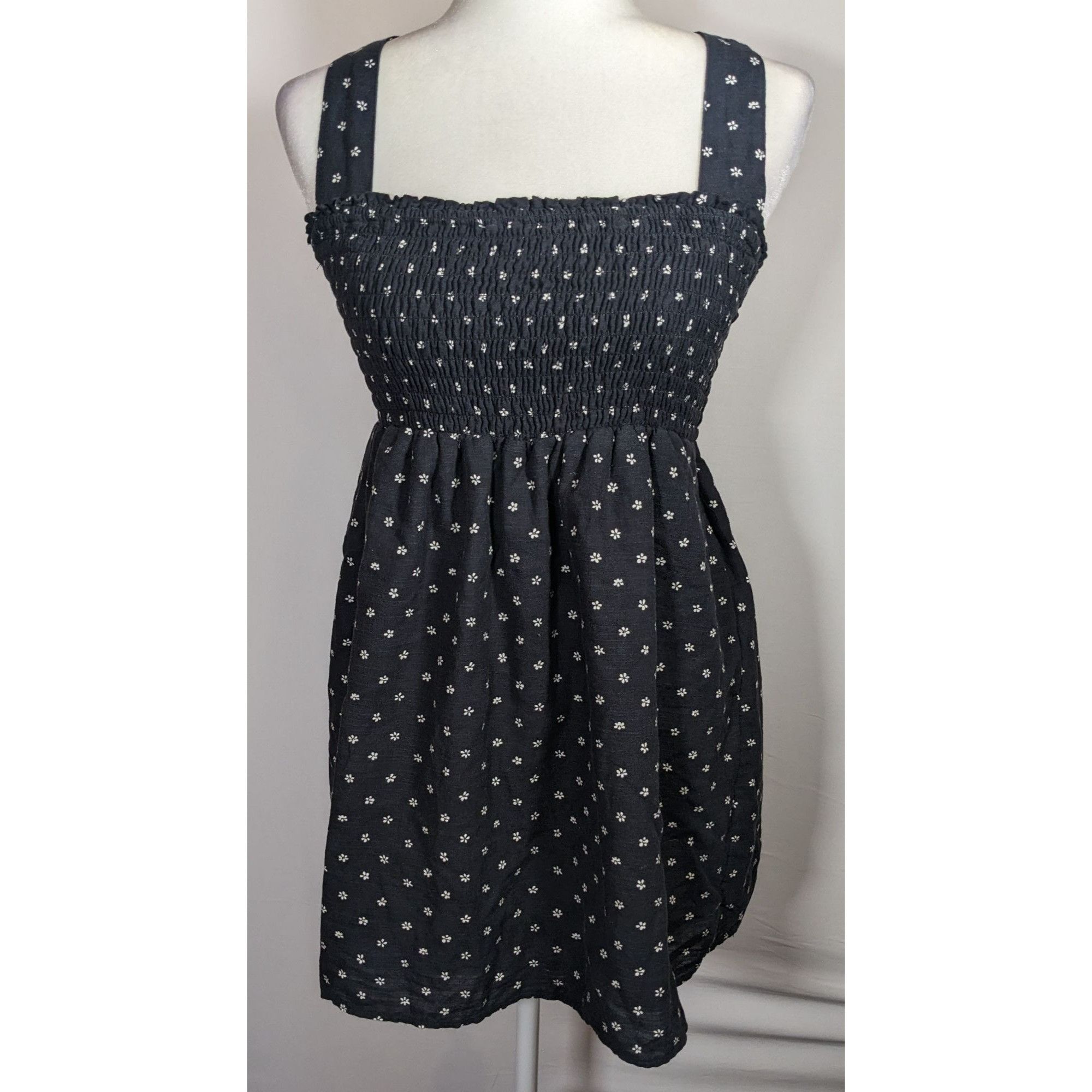 American Eagle Outfitters American Eagle Summery Black Floral Mini Dress Size XS / US 0-2 / IT 36-38 - 4 Thumbnail