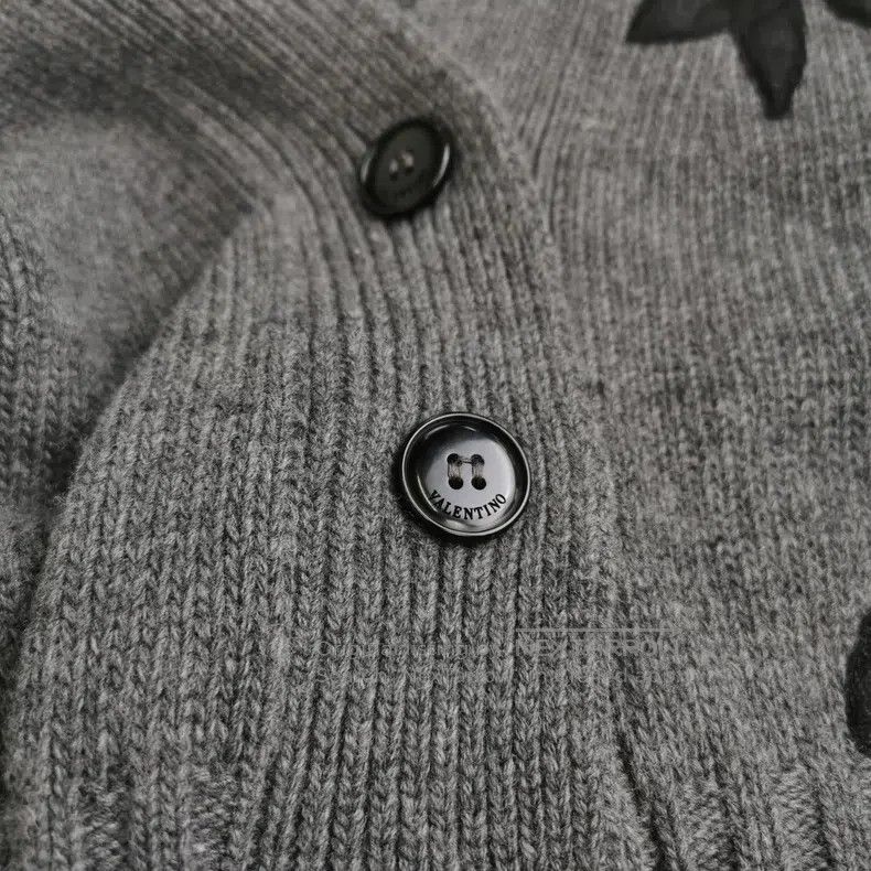 Valentino Valentino Wool single-breasted V-neck jacket Size XS / US 0-2 / IT 36-38 - 3 Thumbnail