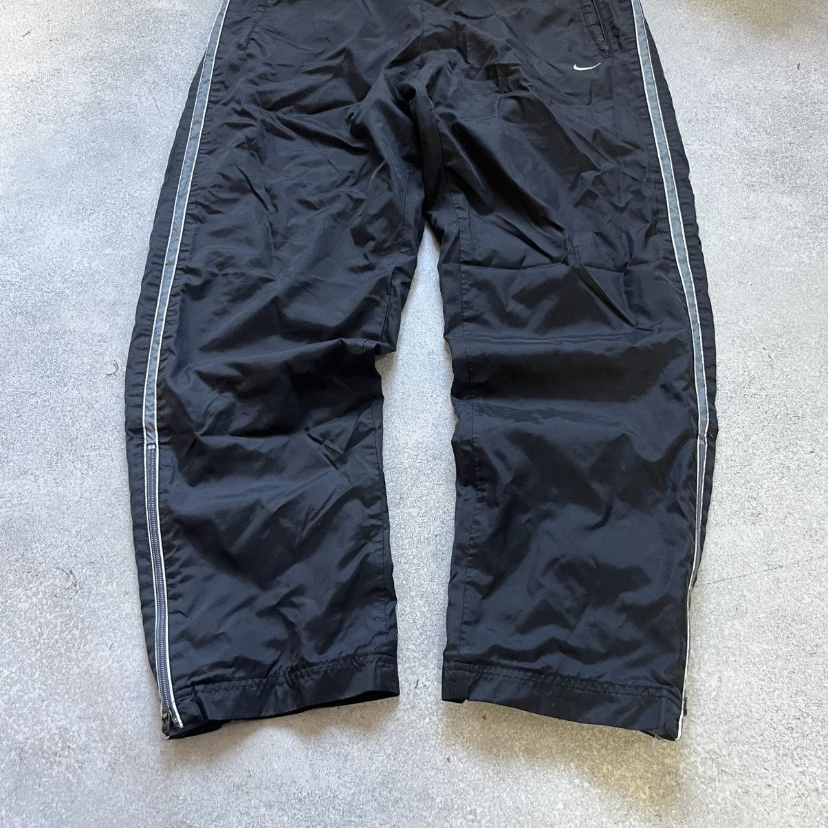 Nike Vintage Nike Track Pants Double Logo Swoosh Y2K Size US 34 / EU 50 - 4 Thumbnail