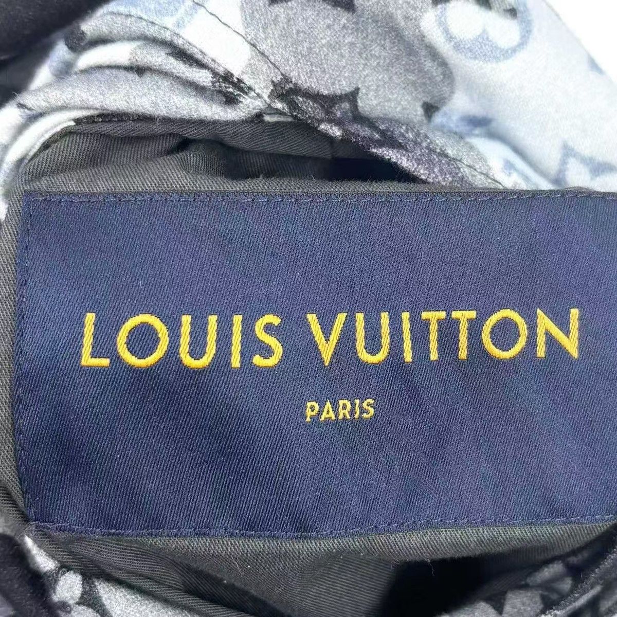 Louis Vuitton Louis Vuitton 54 Reversible Monogram Camouflage Coach Jacket Size US L / EU 52-54 / 3 - 6 Thumbnail