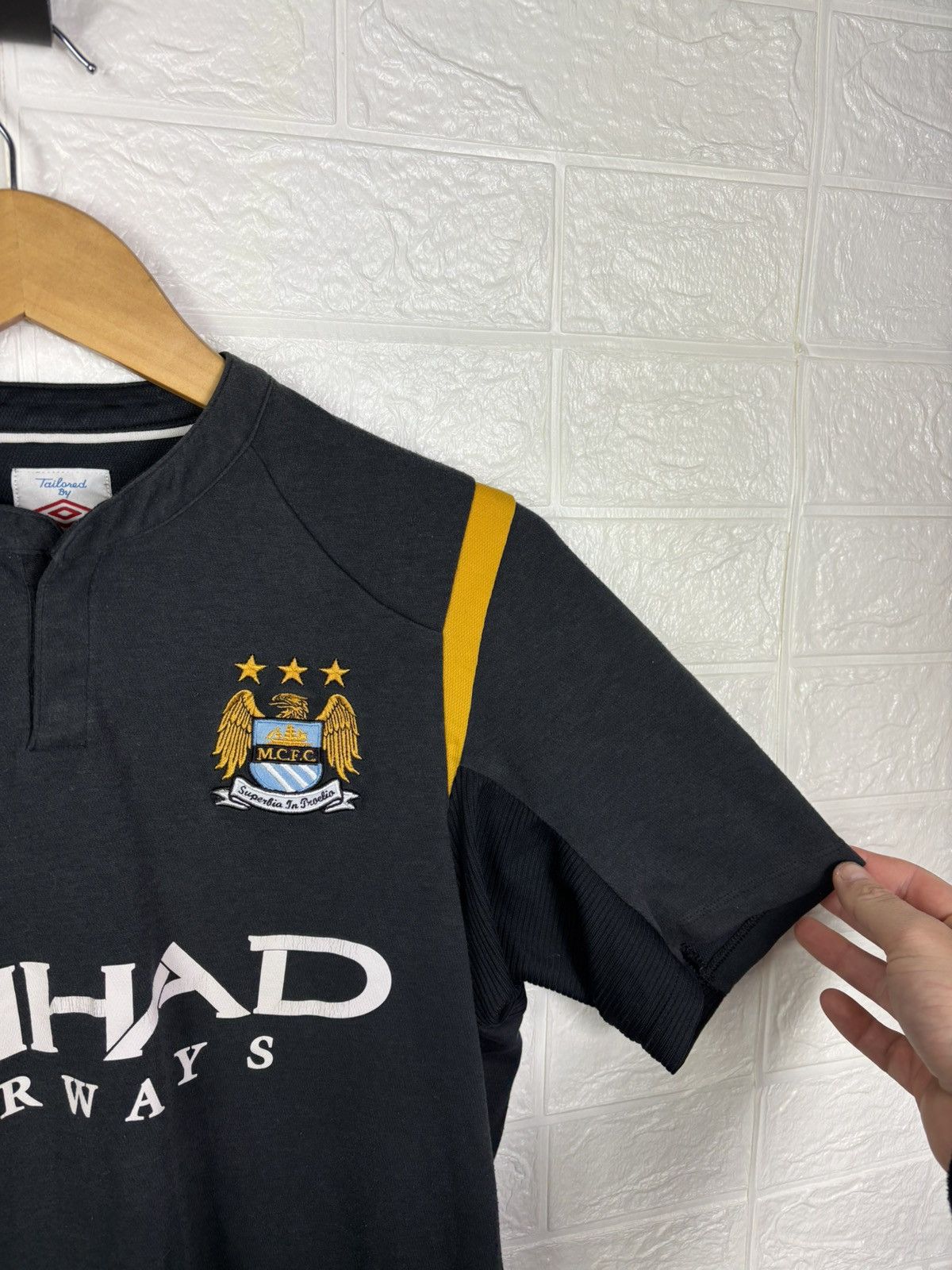 Umbro MANCHESTER CITY 2009 2010 JERSEY UMBRO MEN #25 ADEBAYOR Size US S / EU 44-46 / 1 - 7 Thumbnail