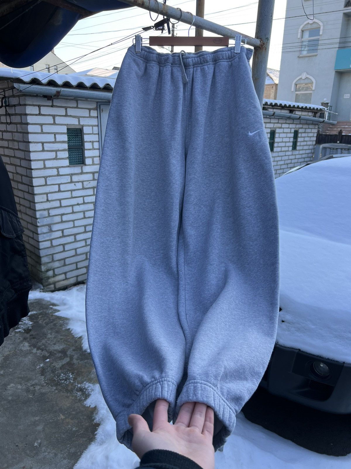 Other Crazy Vintage Y2K/2000s Baggy Light Grey Nike Sweatpants Size US 36 / EU 52 - 3 Thumbnail