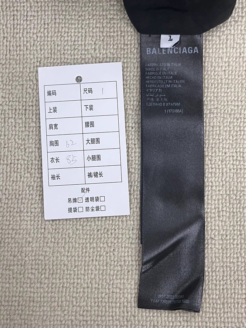 Balenciaga Balenciaga Graffiti print single-breasted blazer Size US S / EU 44-46 / 1 - 5 Thumbnail