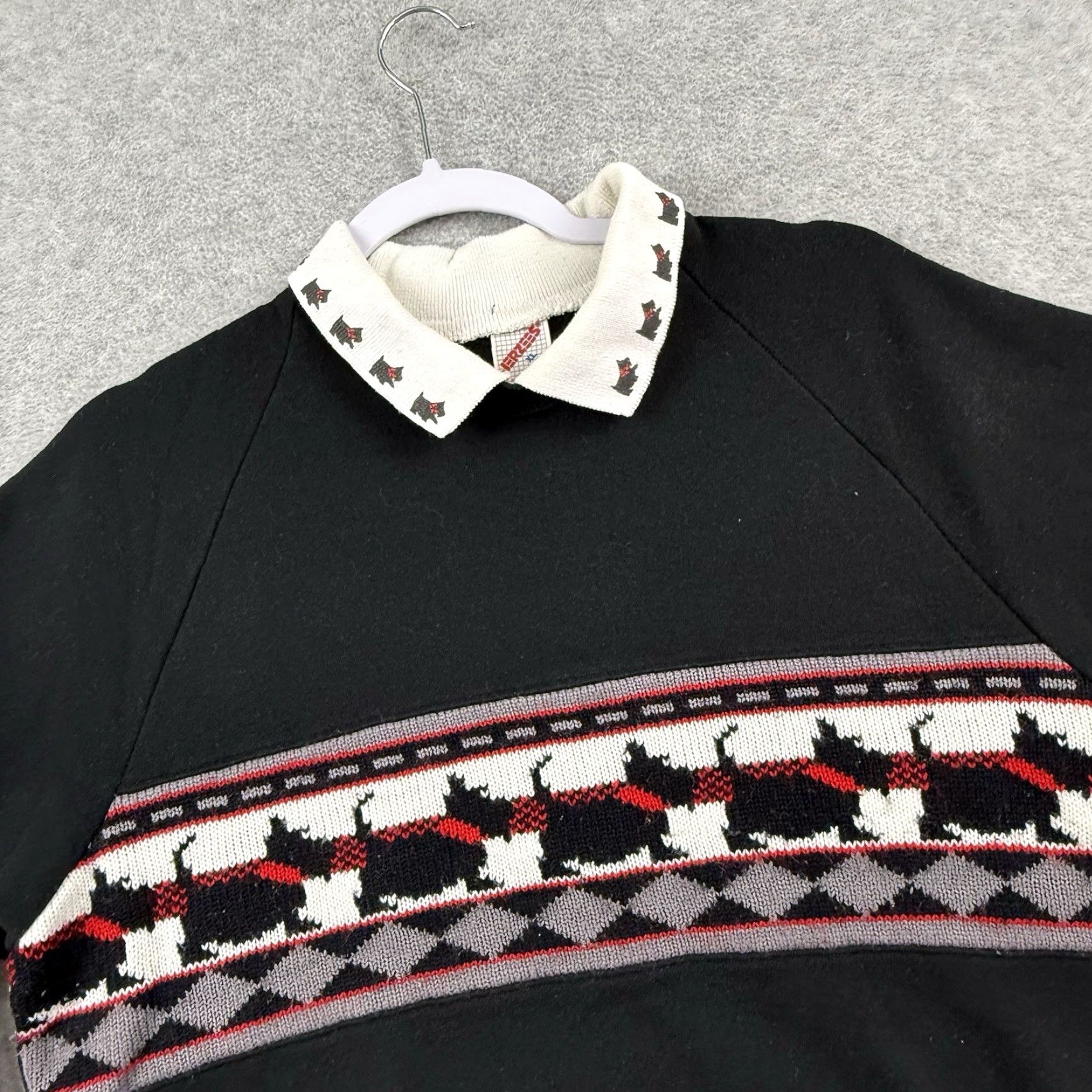 Vintage VINTAGE 90s Collared Scottish Terrier Sweatshirt Size L Women Pullover Red Cotton Blend Fleece Dog Cute Bows Size L / US 10 / IT 46 - 2 Thumbnail