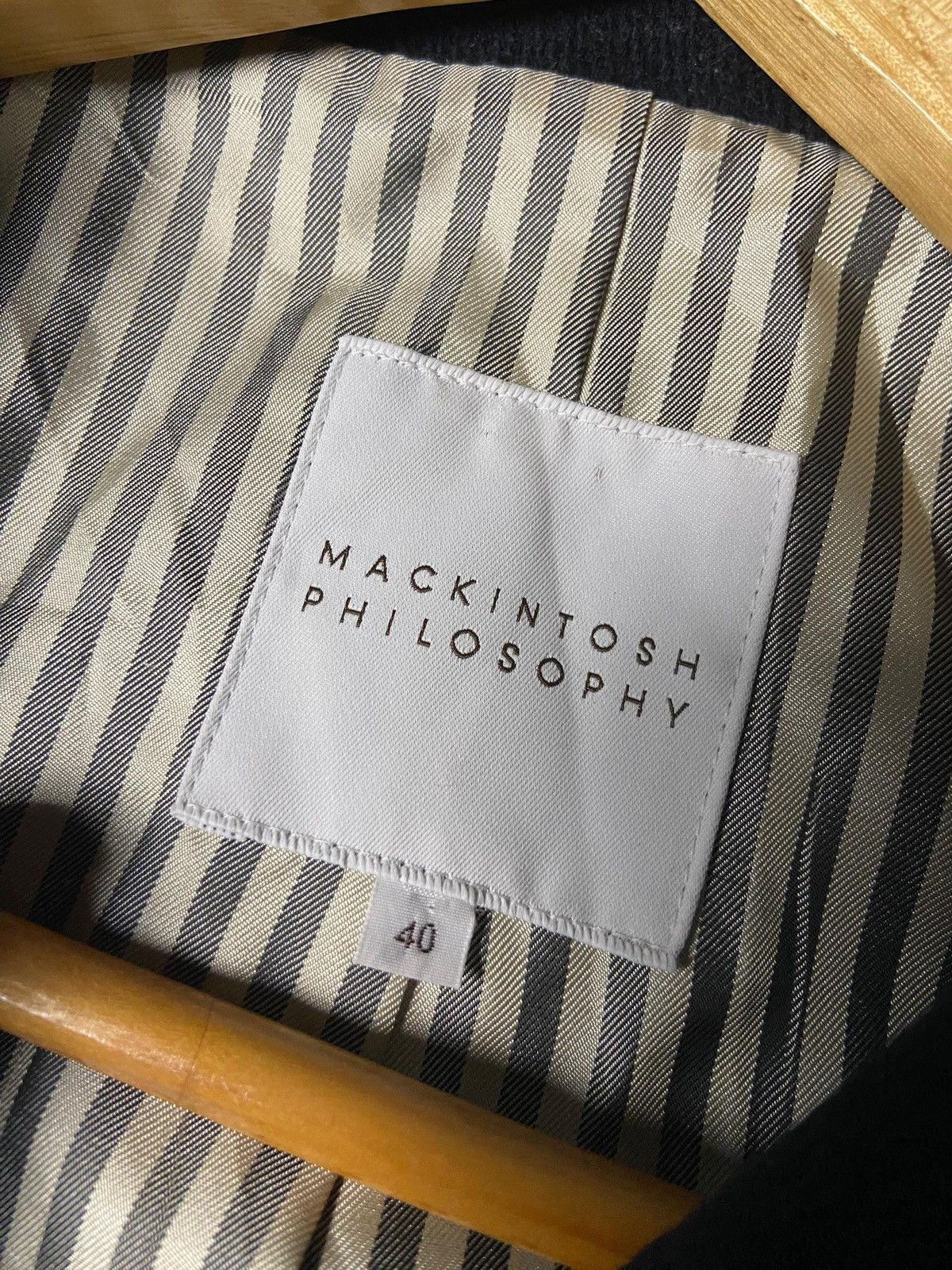 Mackintosh Mackintosh Philosophy Wool Blend Buttoned Coat (154) Size US XXS / EU 40 - 7 Thumbnail
