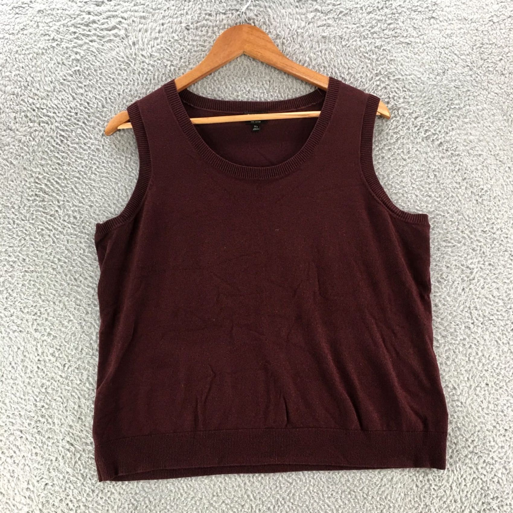 Talbots Talbots Knitted Tank Top Tshirt Womens Petite 1X Burgendy Round Neck Sleeveless Size XL / US 12-14 / IT 48-50 - 2 Thumbnail