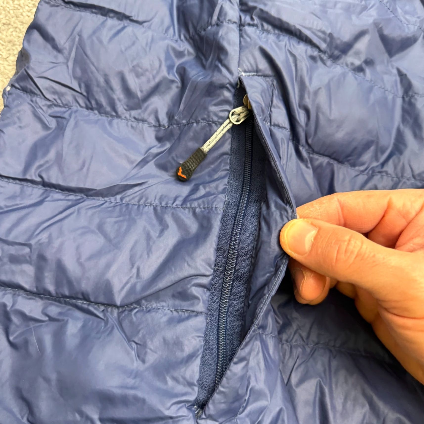 Vintage Hawke & Co Vest Puffer Jacket Mens 2XL Navy Blue Full Zip Outdoor Quilted Bodywarmer Down Insulation Regular fits Winter Fall Spring 54 in Chest Size US XXL / EU 58 / 5 - 7 Thumbnail