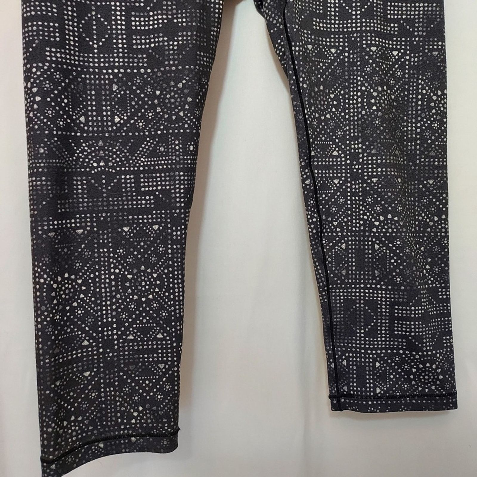 Prana Prana Active Mid Rise Crop Capri Stretch Yoga Pants Leggings Size 27" / US 4 / IT 40 - 4 Thumbnail