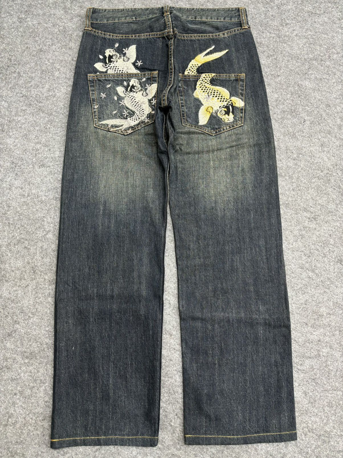 Designer 💥Japanese Brand Koi Fish Embroidery Double Pocket Denim F542 Size US 31 - 21 Thumbnail