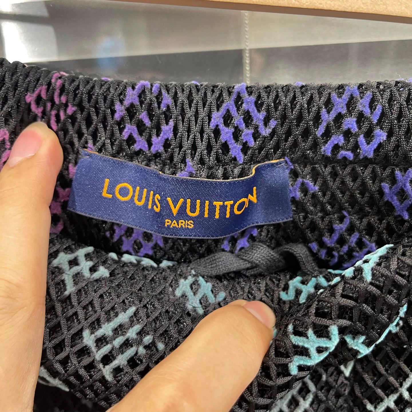 Louis Vuitton Louis Vuitton blk allover gradient grid shorts 42 Size 28" / US 6 / IT 42 - 4 Thumbnail