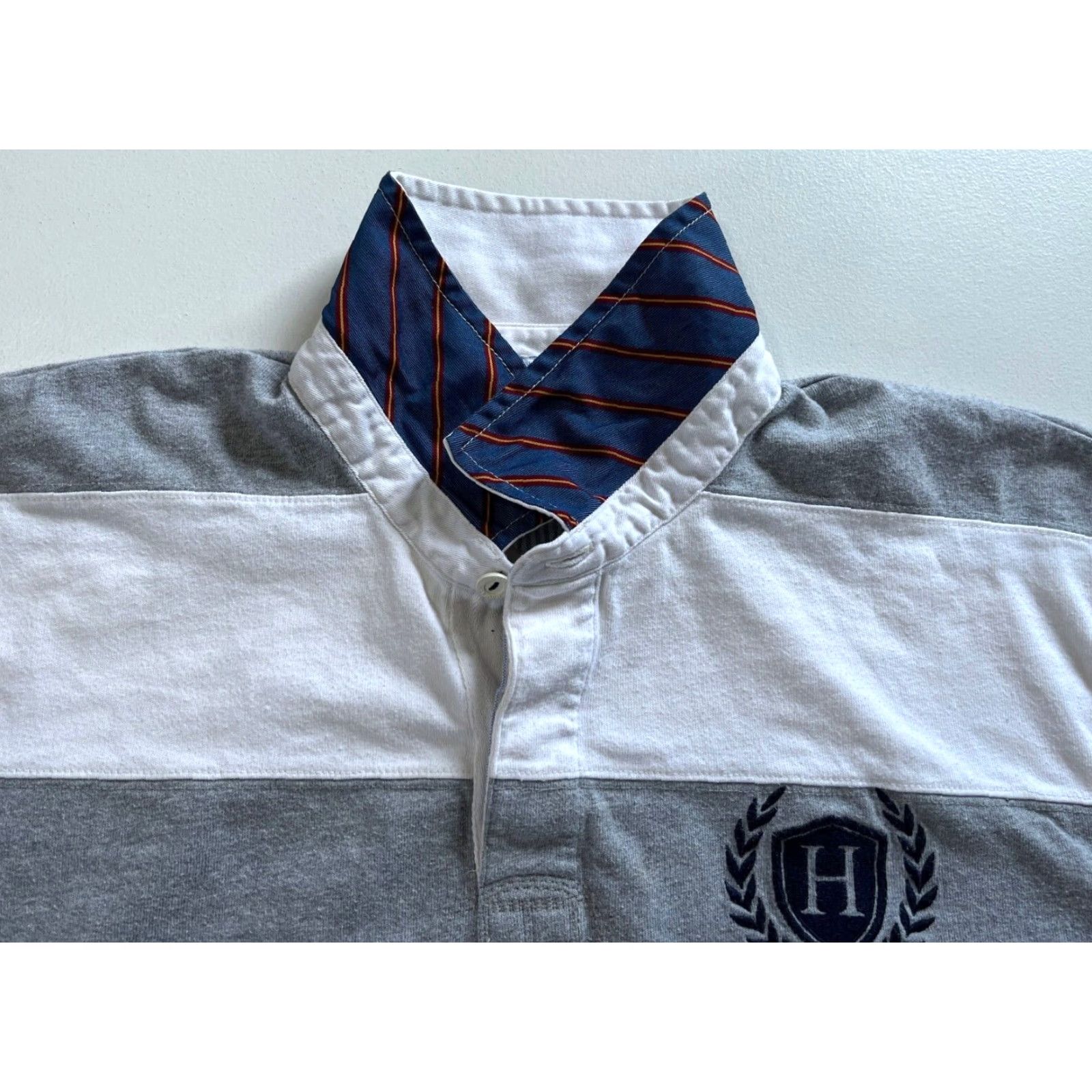 Tommy Hilfiger VINTAGE Tommy Hilfiger Men’s Long Sleeve Rugby Shirt Striped 2XL White Gray Rugby Mens 90s Preppy Shirt Size US XXL / EU 58 / 5 - 6 Thumbnail