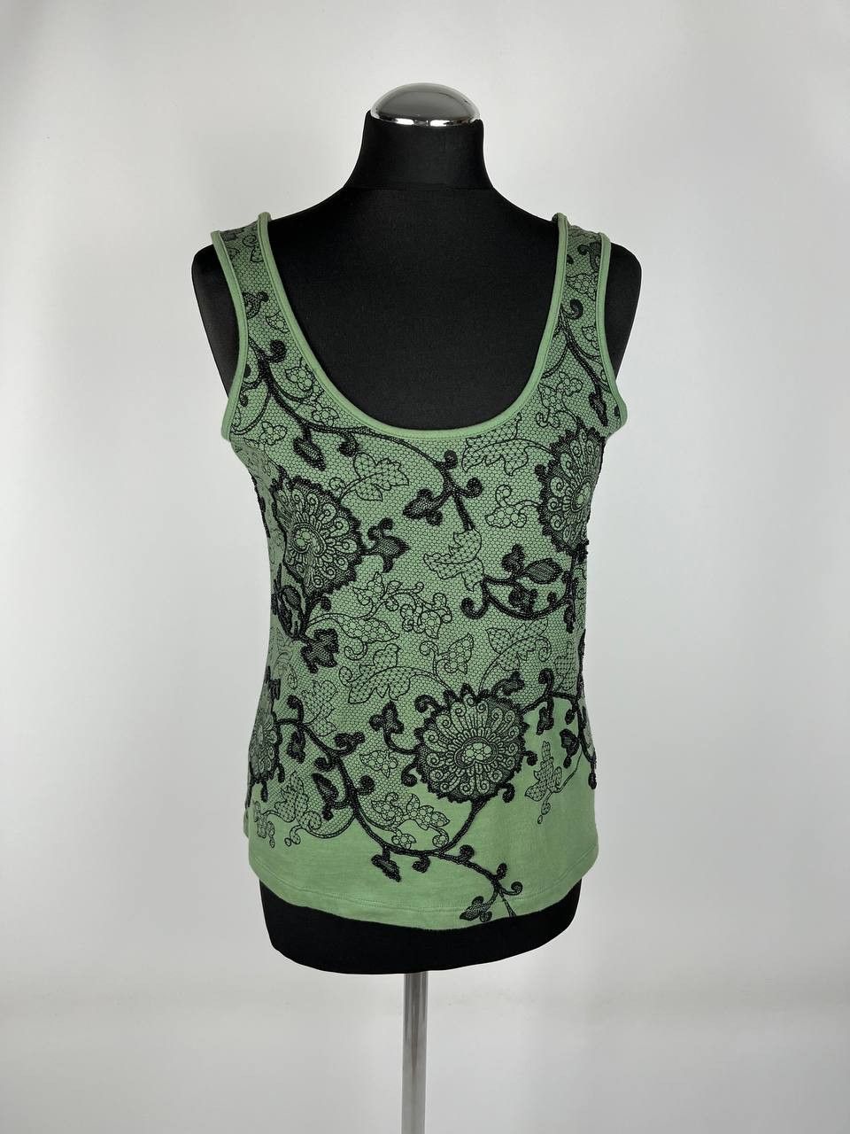 Shanghai Tang Shanghai Tang Green Floral Print Tank Top Size L Size L / US 10 / IT 46 - 1 Thumbnail