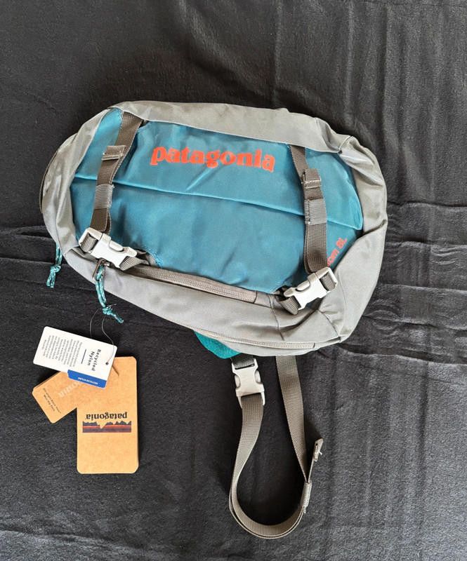 Patagonia Atom 8L Sling Bag in Grey, Men's