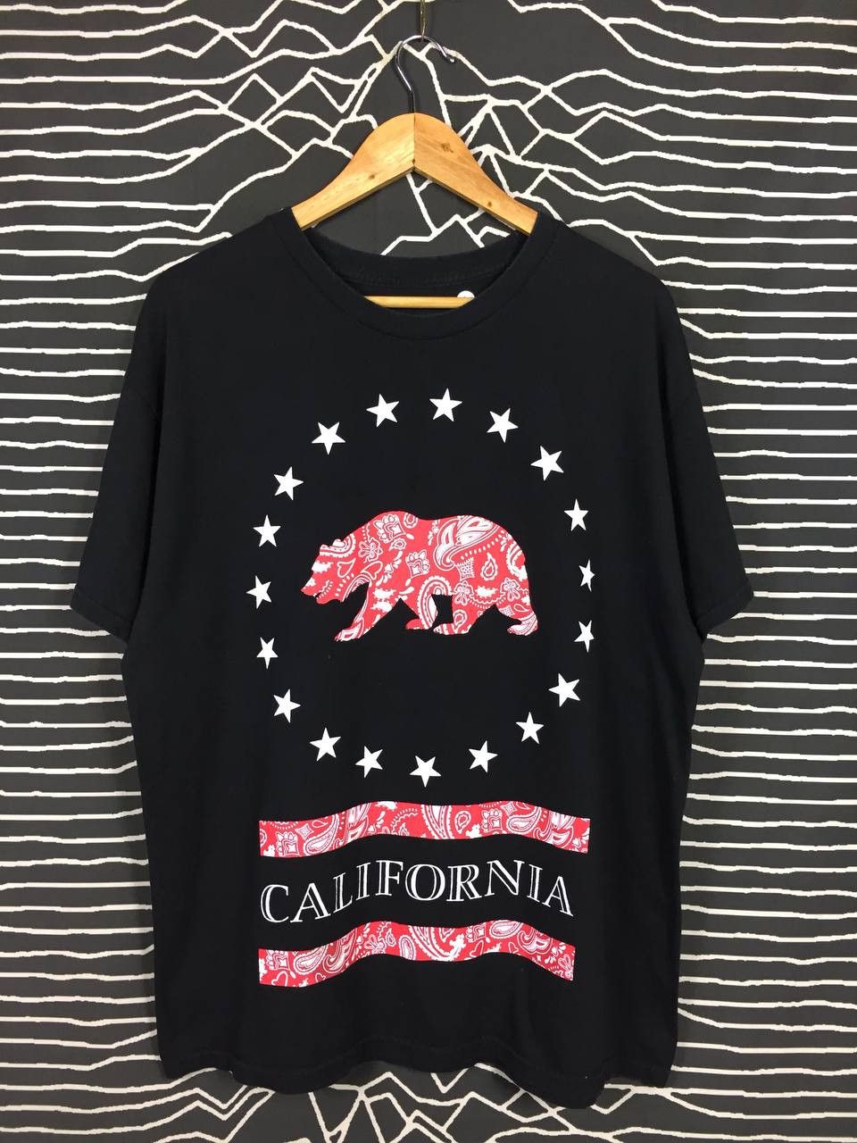 California Republic × Vintage California Republic Grizzly Bear Red Bandana Logo Tee Size US XL / EU 56 / 4 - 2 Thumbnail