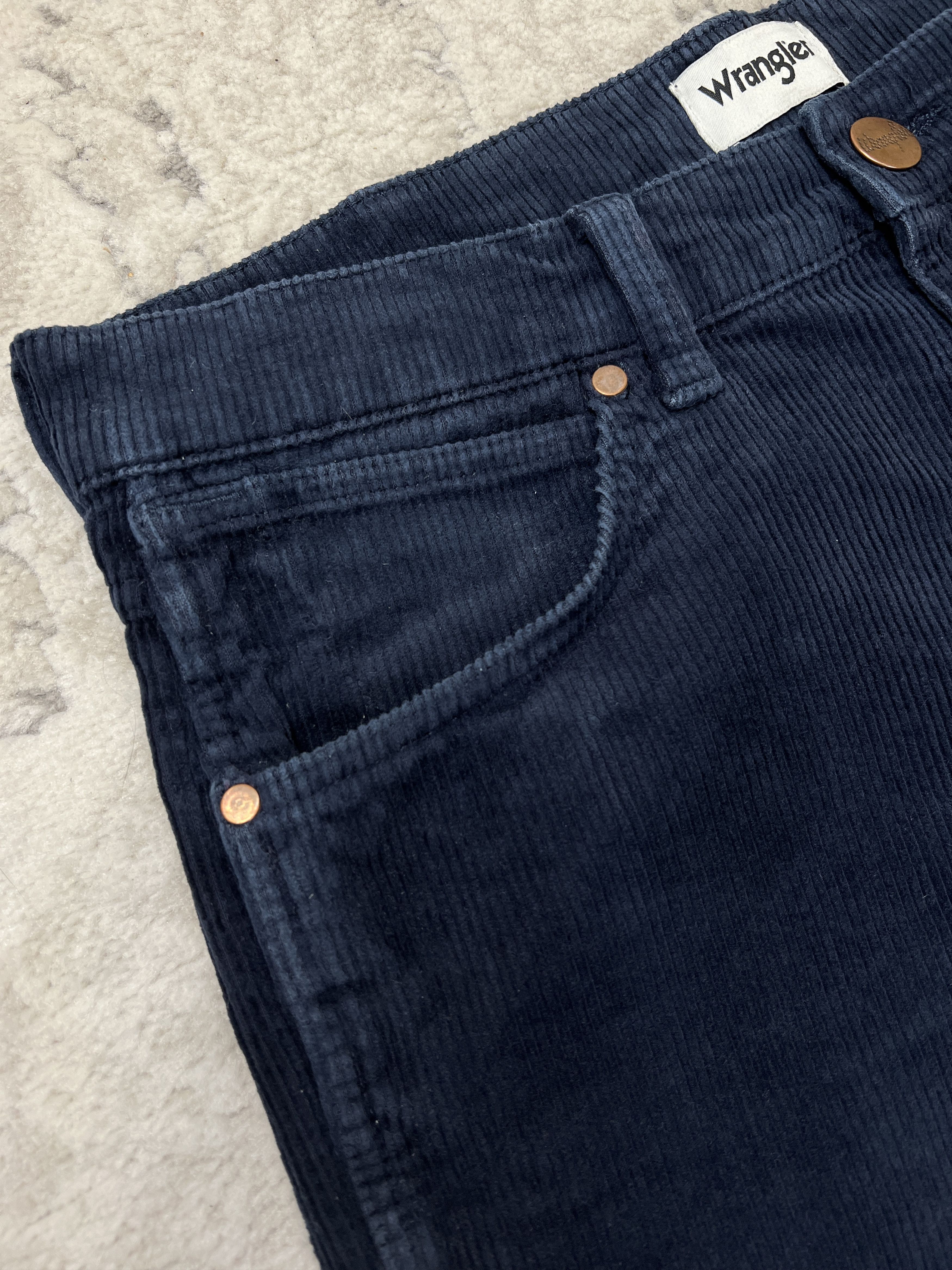 Wrangler Wrangler Greensboro 803 Corduroy Pants W31 Regular Straight Size US 31 - 2 Thumbnail