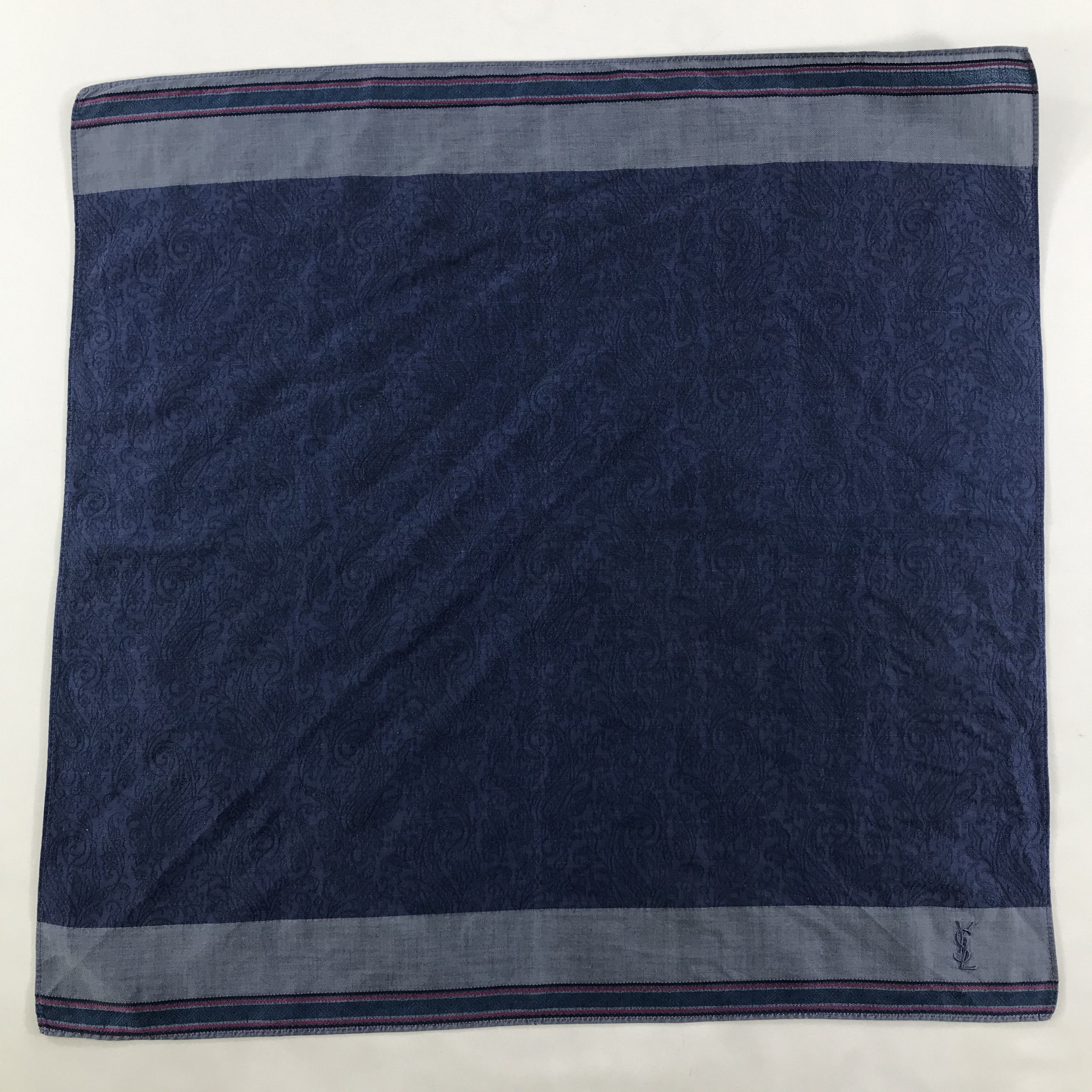 Vintage Yves Saint Laurent Bandana / Handkerchief/Neckerchief -S1729 Size ONE SIZE - 1 Thumbnail